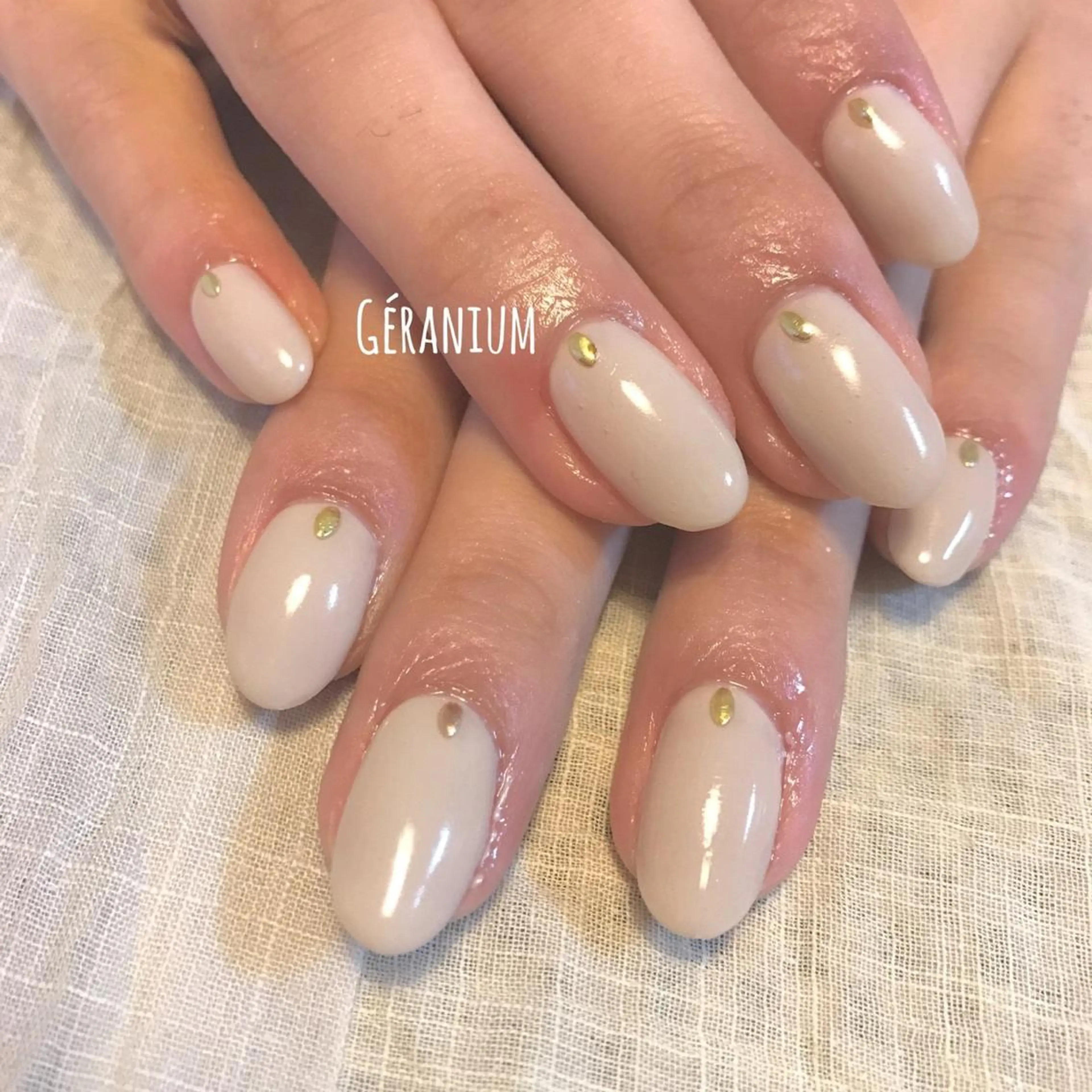 ネイル シンプルネイル GéRanium Harukaのネイルデザイン