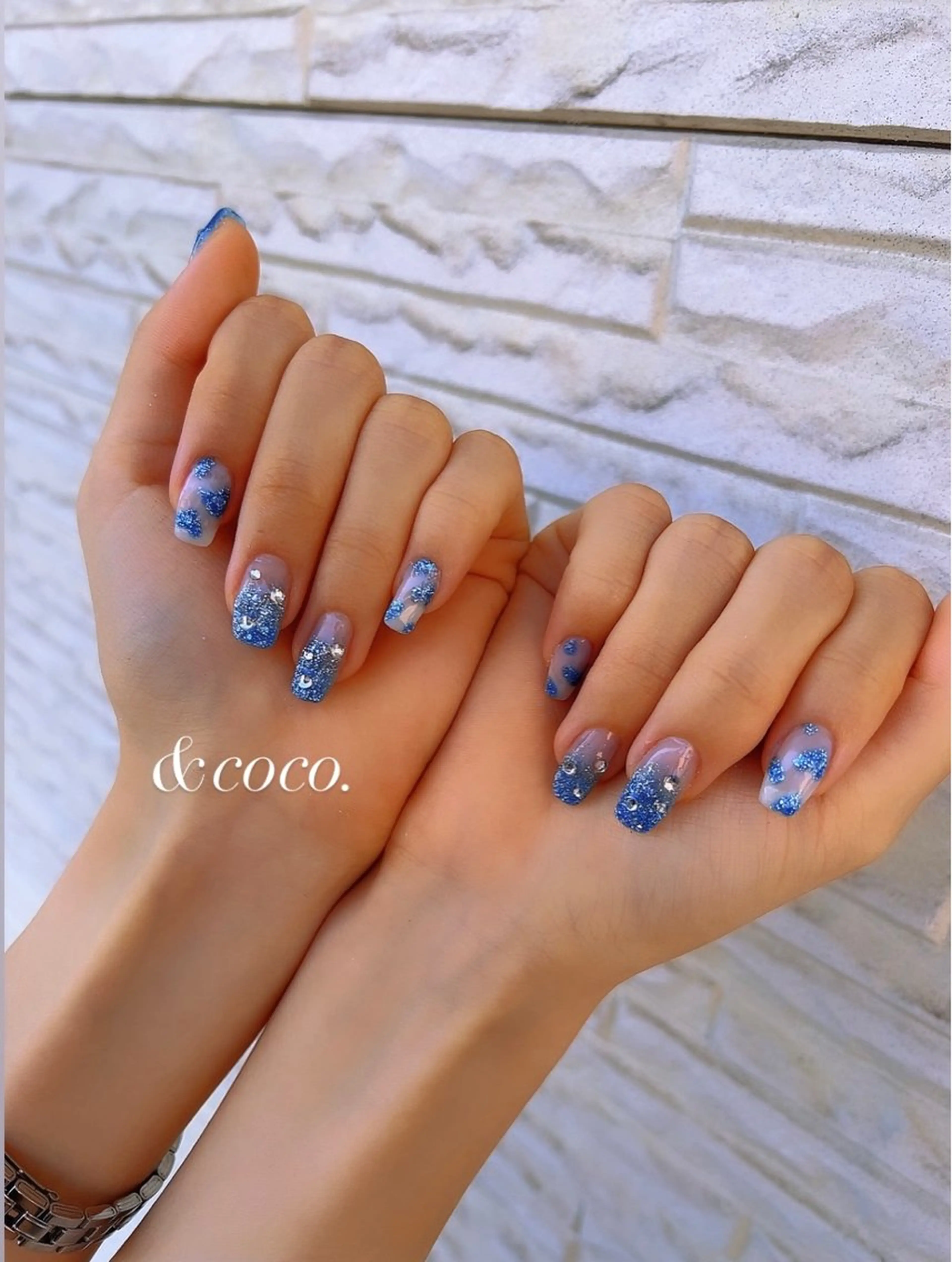 ネイル ブルー ラメ(グリッター) 夏ネイル ＆coco.所属・＆ coco.のネイルデザイン