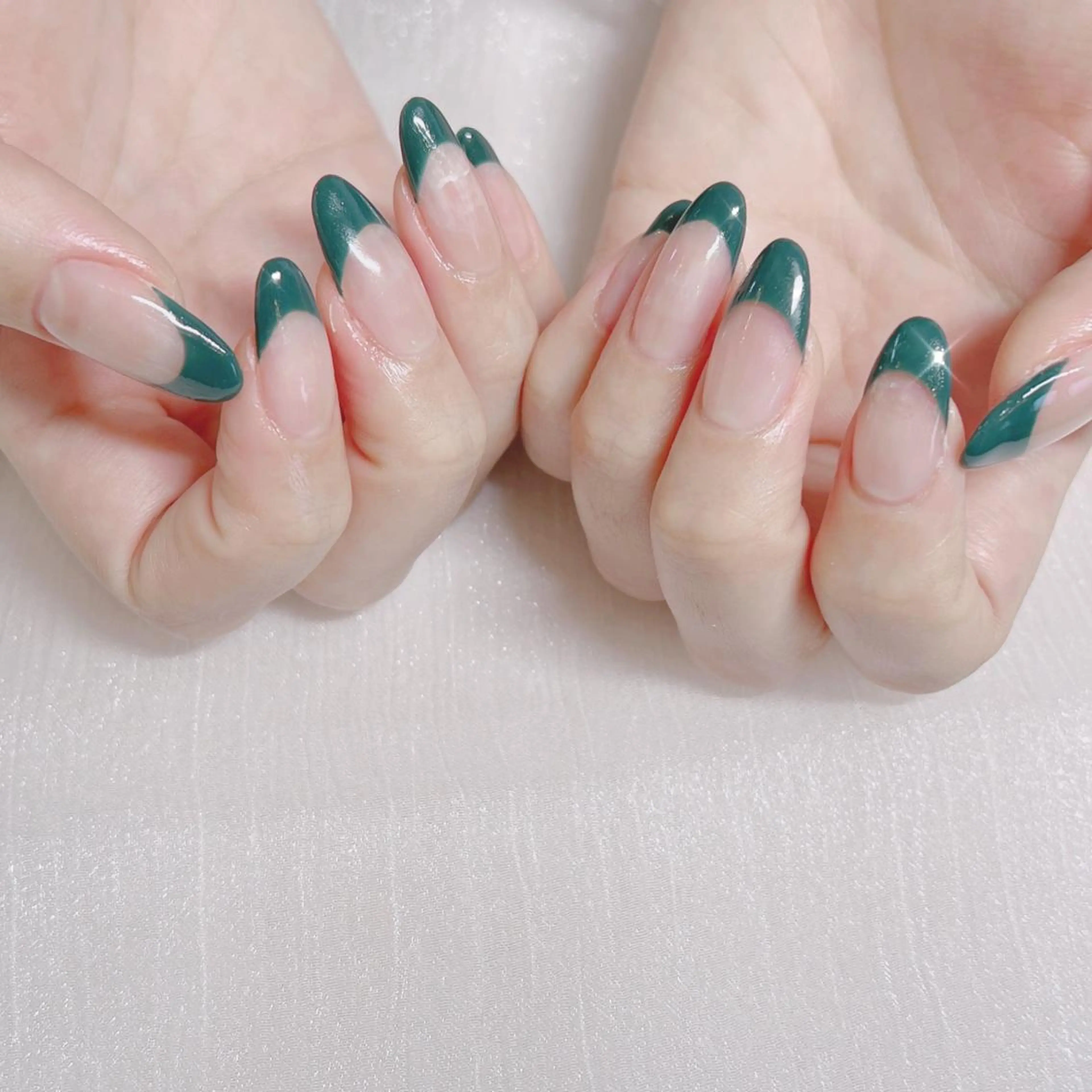 ネイル オーロラネイル フットネイル フレンチネイル ジェルネイル 韓国ネイル 【ENサロン】 Rei🎀Nailのネイルデザイン