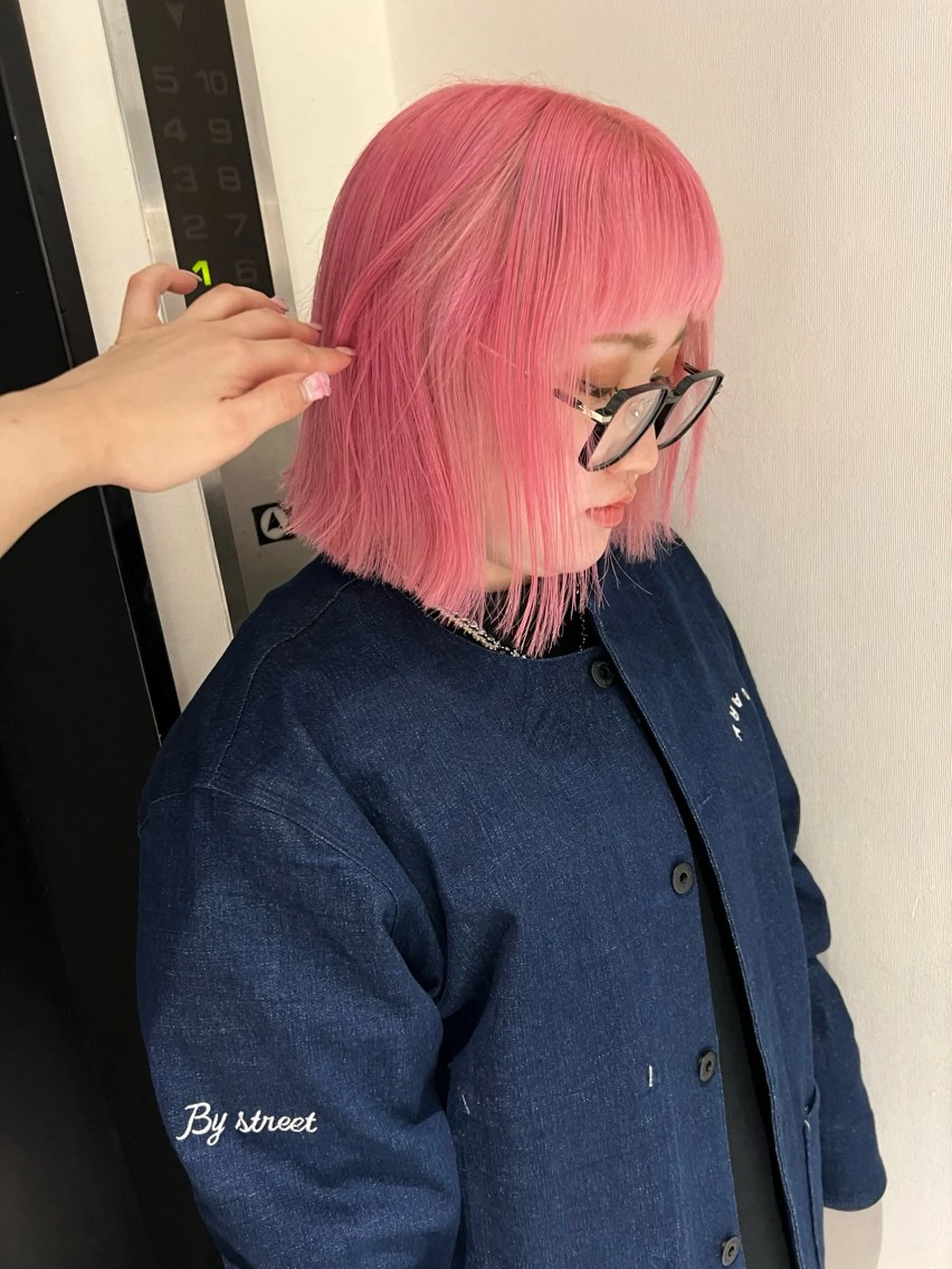 ミディアム デザイン🥇複雑履歴 ハイトーン特化のヘアスタイル