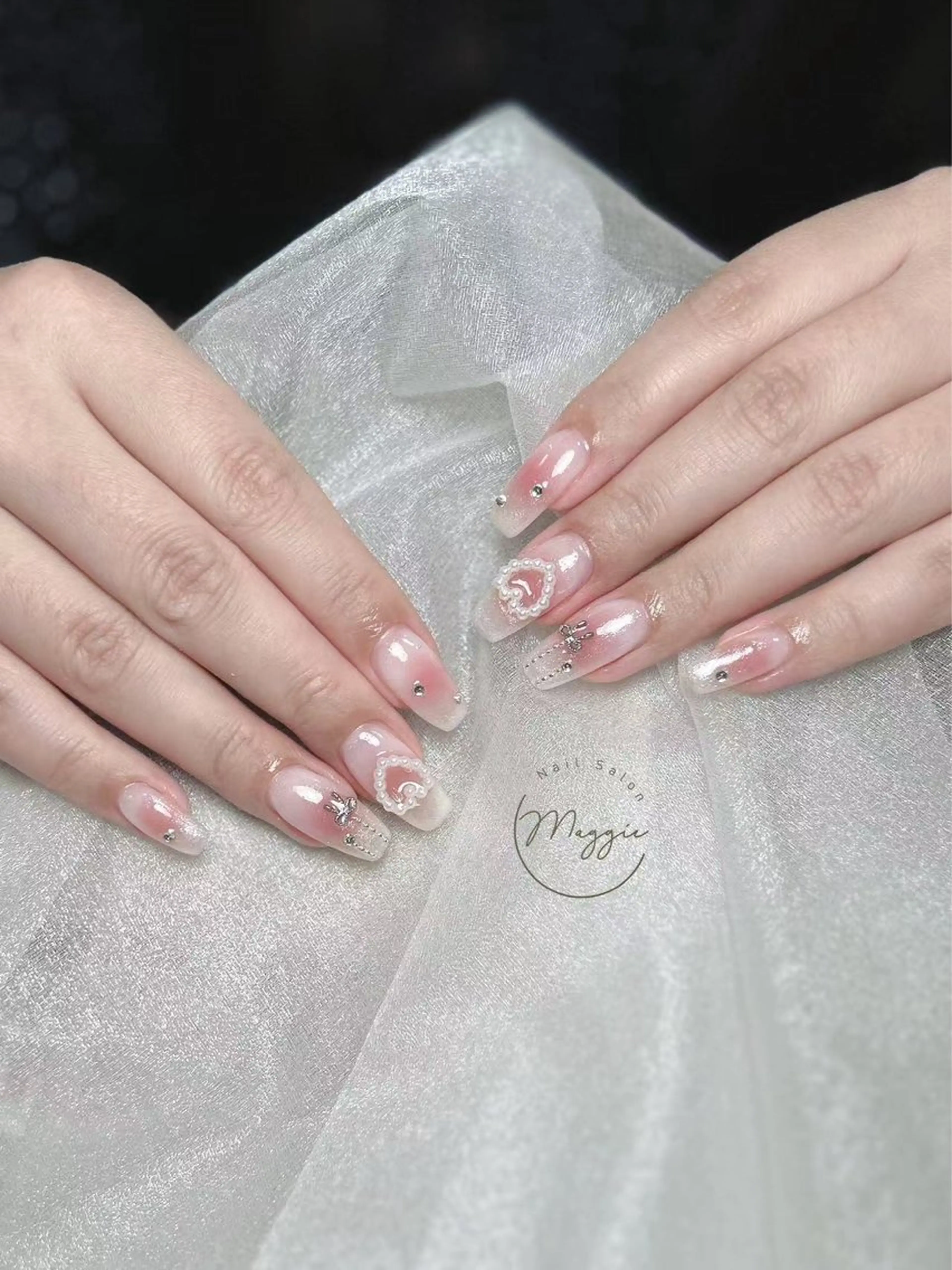 ネイル Maggie Nail🦩のネイルデザイン
