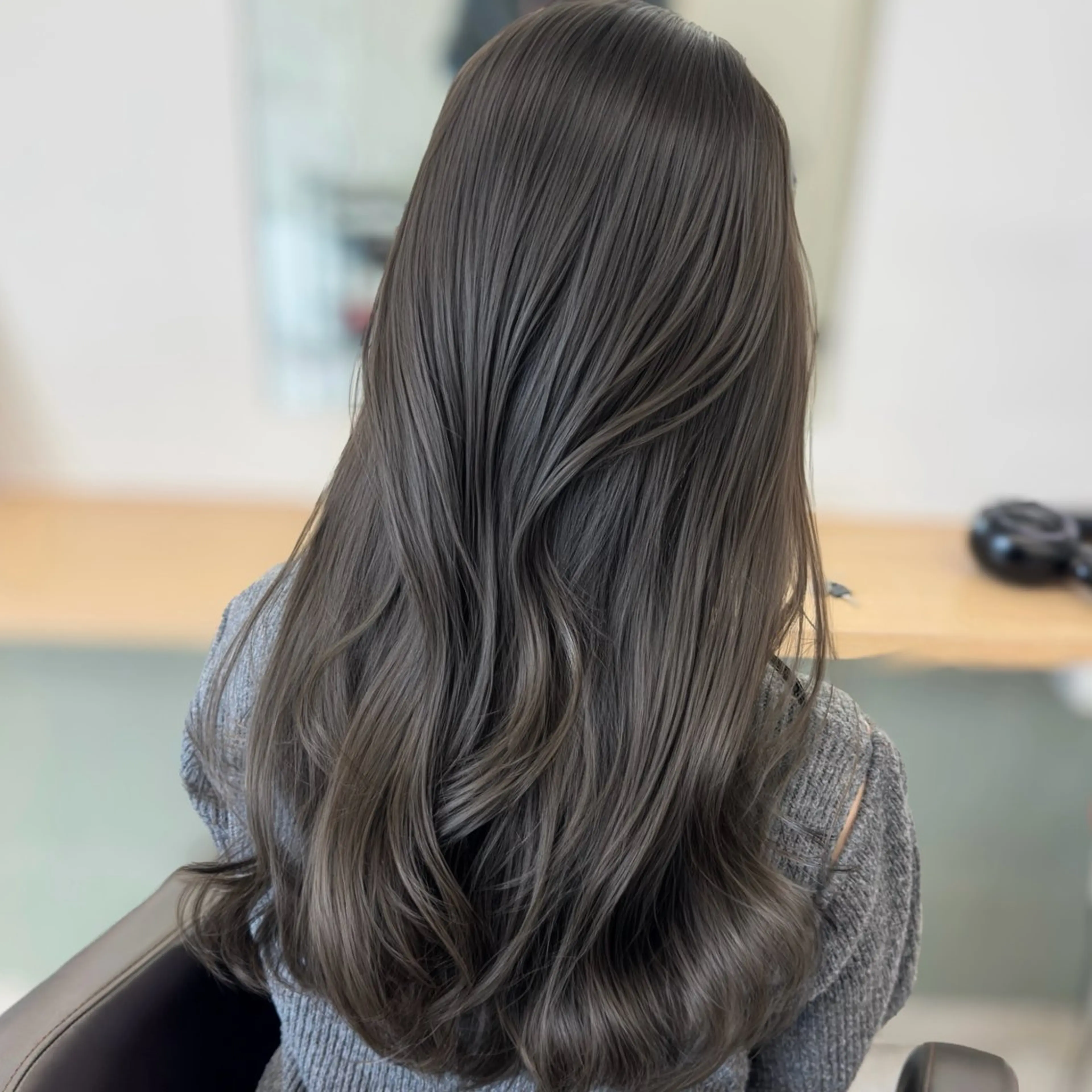 ロング カラー カット ヘアカラー トリートメント ブリーチなし/レイヤ ー特化🌈Tommyのヘアスタイル