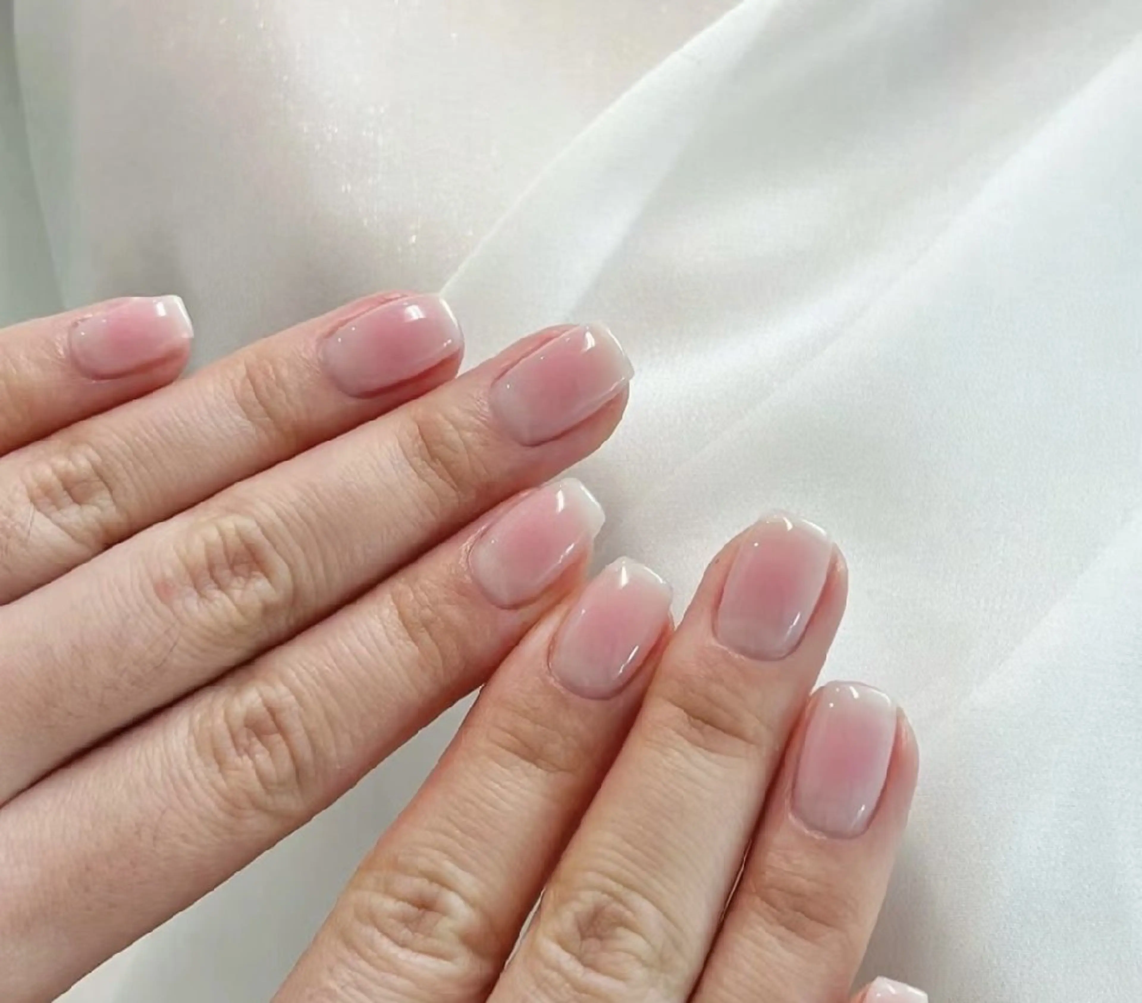 ネイル フラワーネイル フットネイル フレンチネイル ガーリー キラキラネイル ハンドネイル UM Nail Salonのネイルデザイン