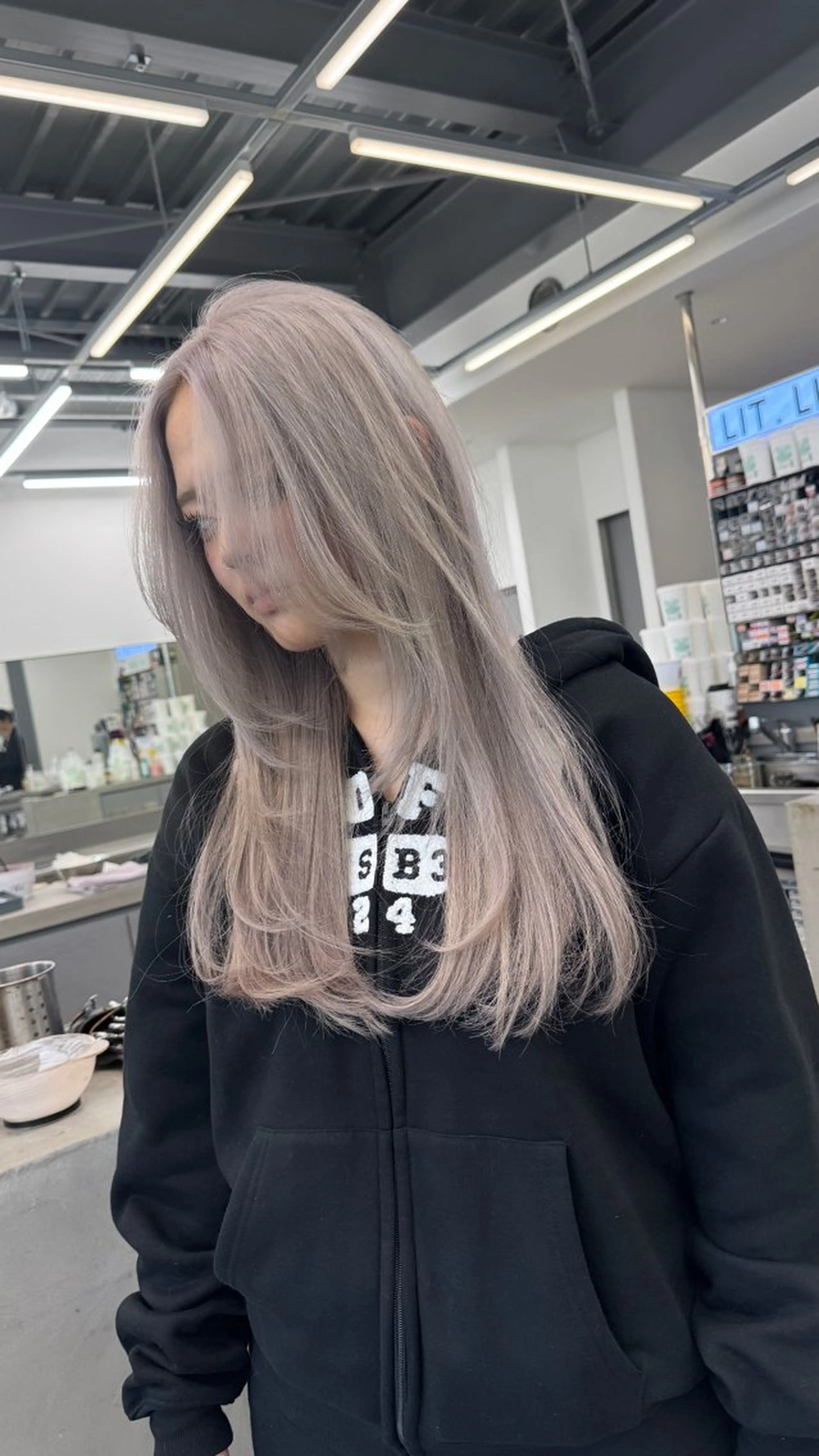 ロング カラー レイヤーカット LIT.所属・レイヤーカット🎀 モデル施術◎吉村麻佳のヘアスタイル