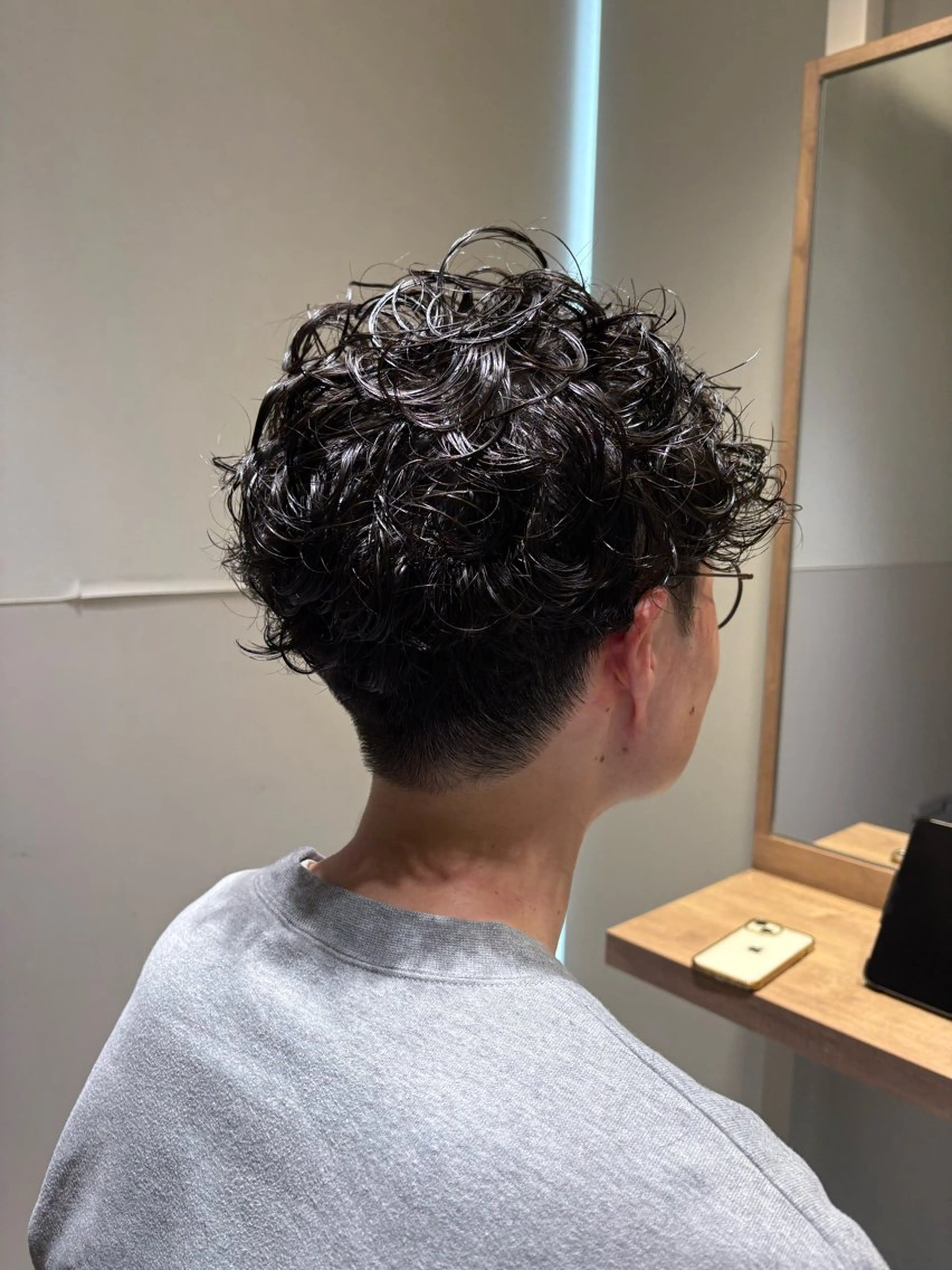 ショート パーマ SALOWIN調布店所属・渡辺 健太郎のヘアスタイル