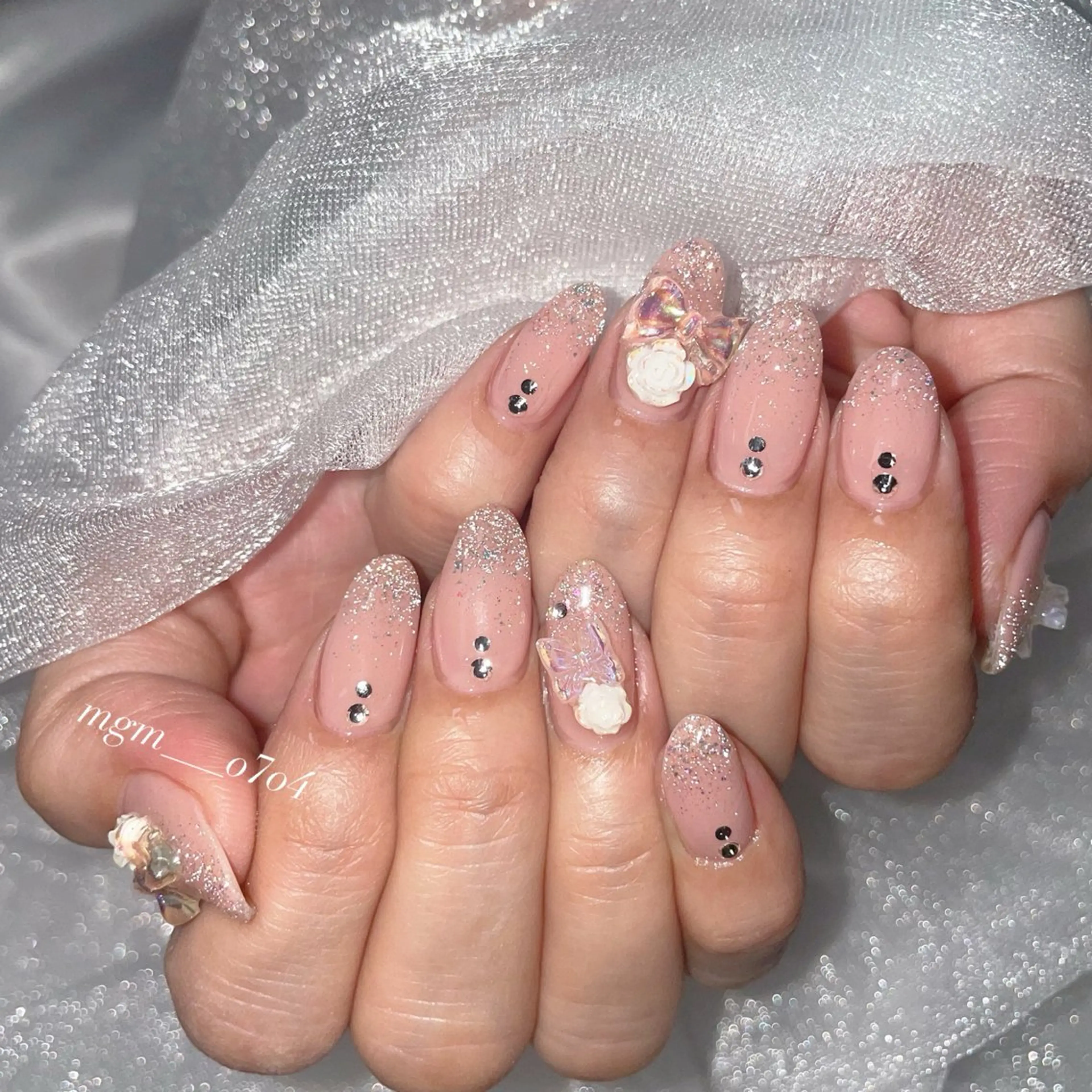 ネイル ハンドネイル ハンドケア MoON...❤︎ MeGuのネイルデザイン