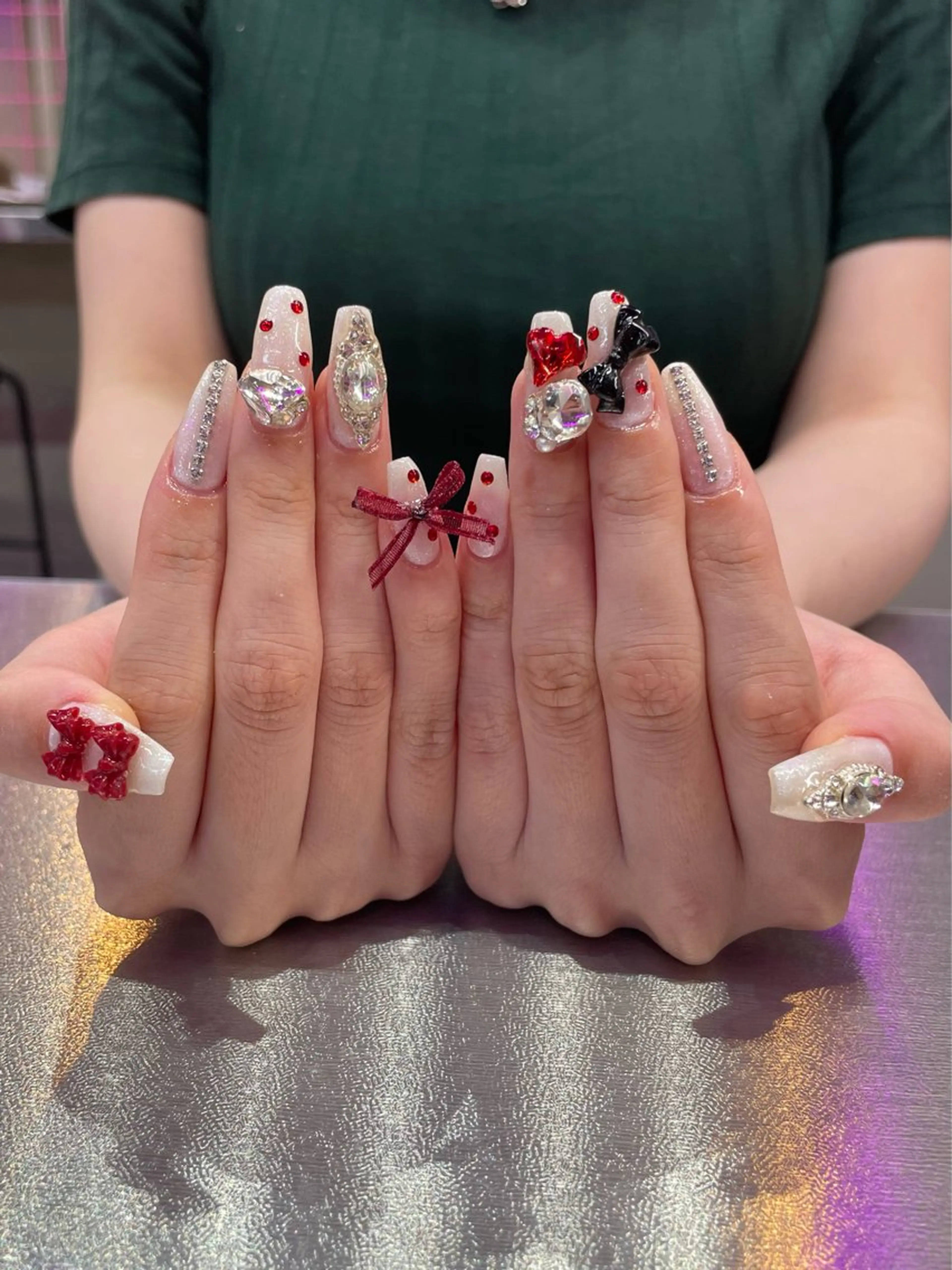 ネイル VENUS BELT所属・VENUS BELT 🩷kanadeのネイルデザイン