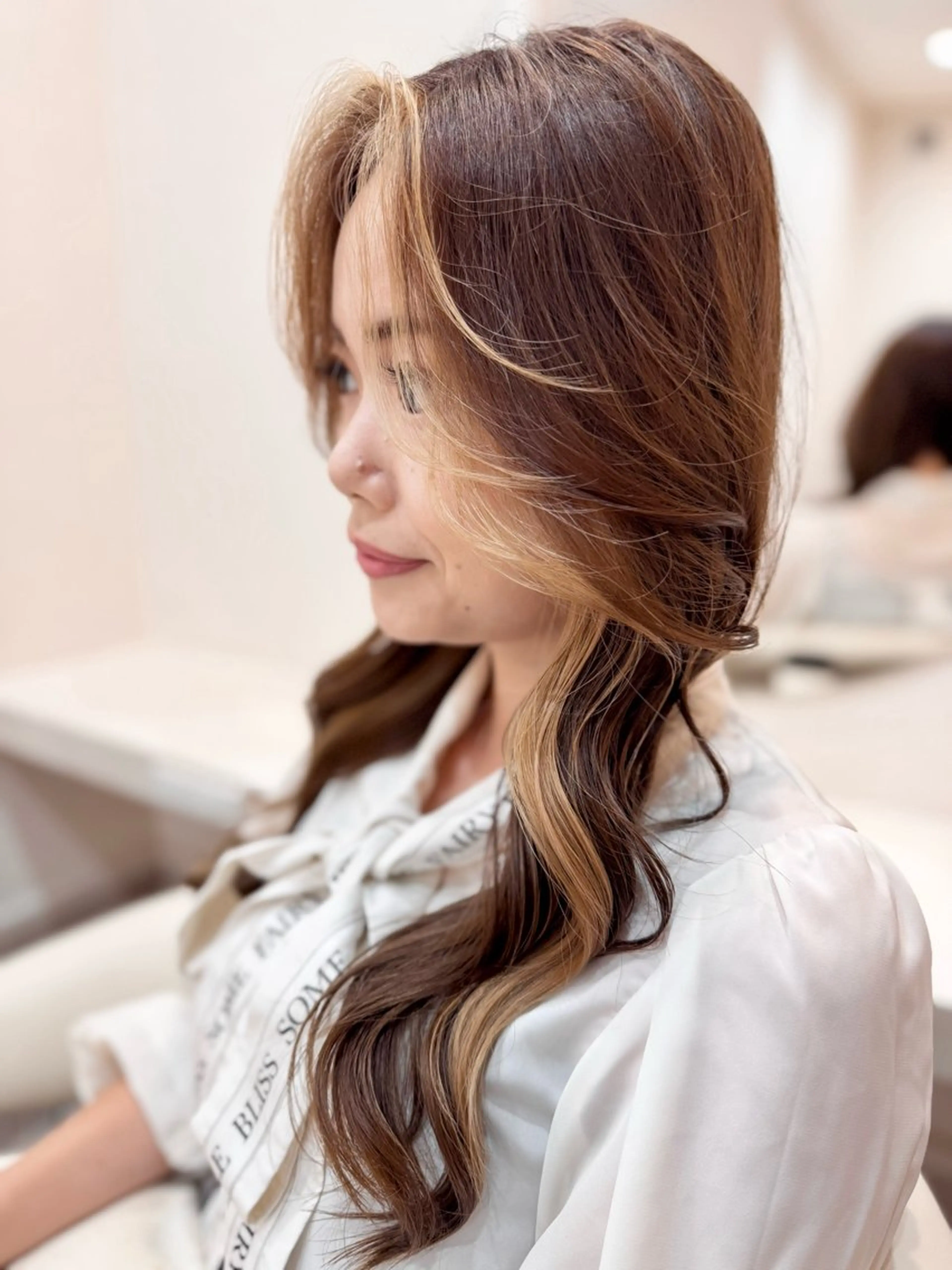 ロング カラー ミストバング イヤリングカラー  フェイスフレーミング カット ヘアカラー 伴藤 寿男のヘアスタイル