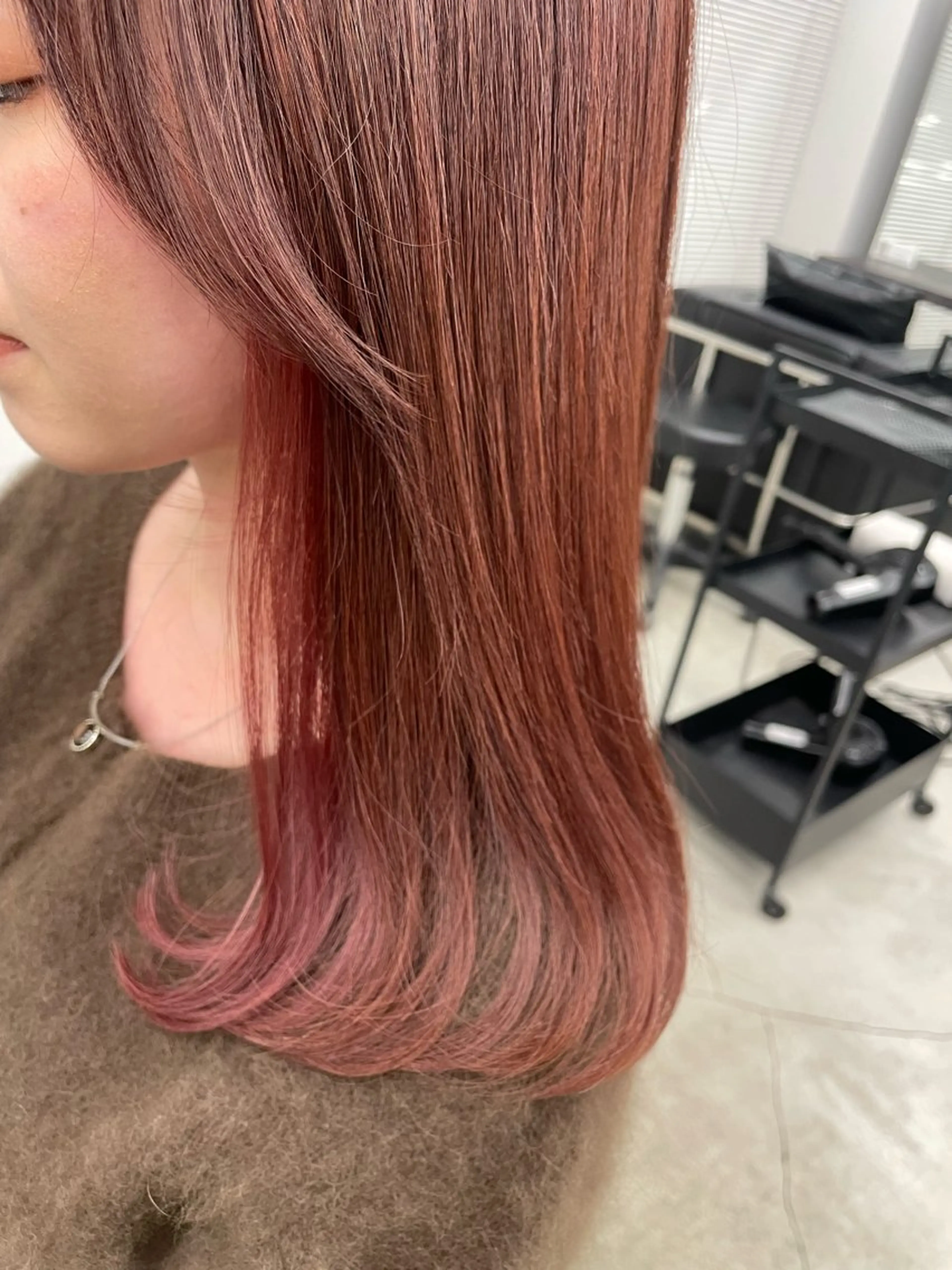 【minimo価格】❤️‍🔥韓国風インナーカラー（ブリーチ）＋フルカラー＋ダメージ補修トリートメント❤️‍🔥の写真