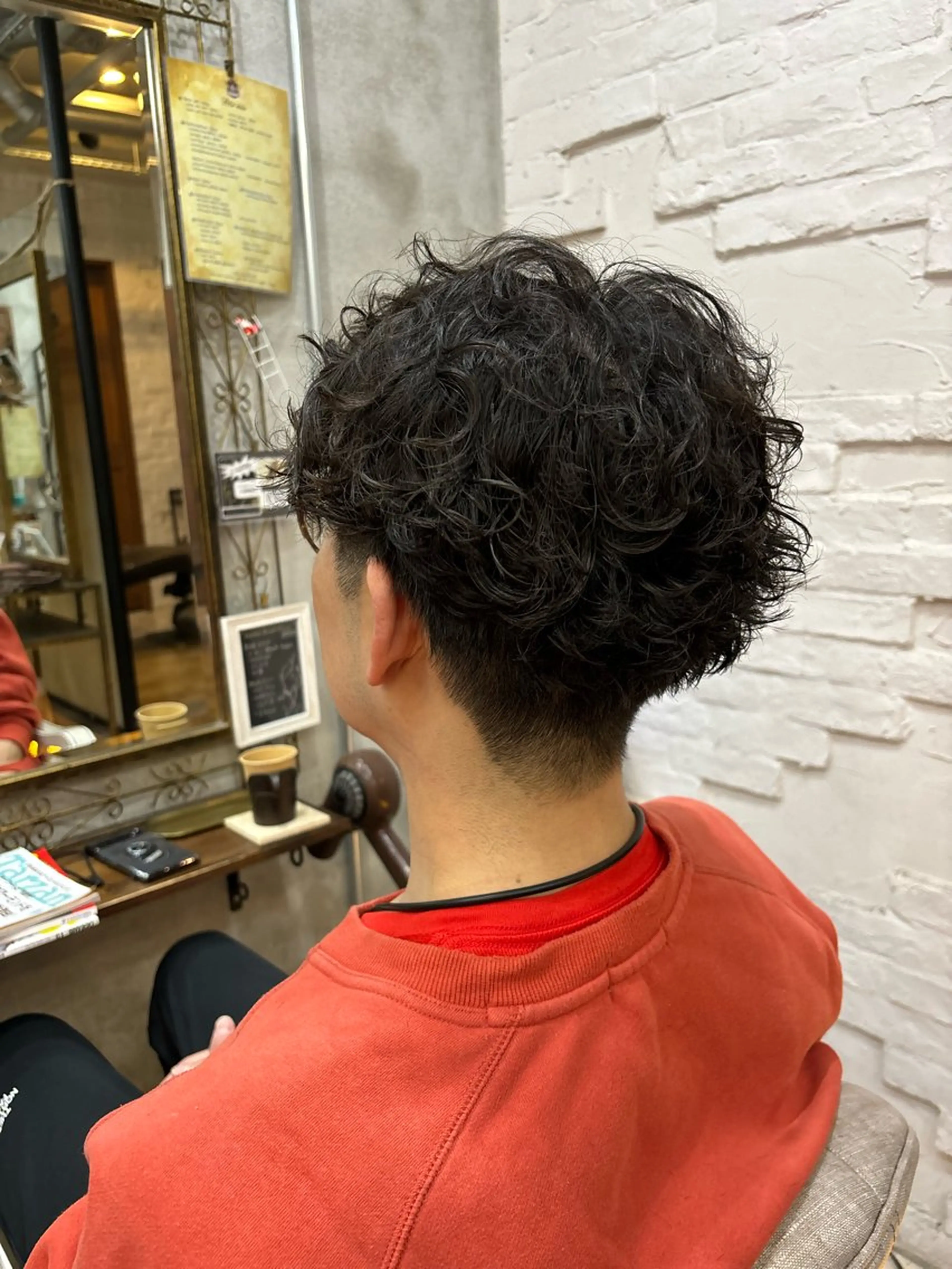 ショート パーマ メンズ メンズパーマ 刈り上げ ニュアンスパーマ メンズ/ヘアセット/ 顔周りレイヤー/💶のヘアスタイル