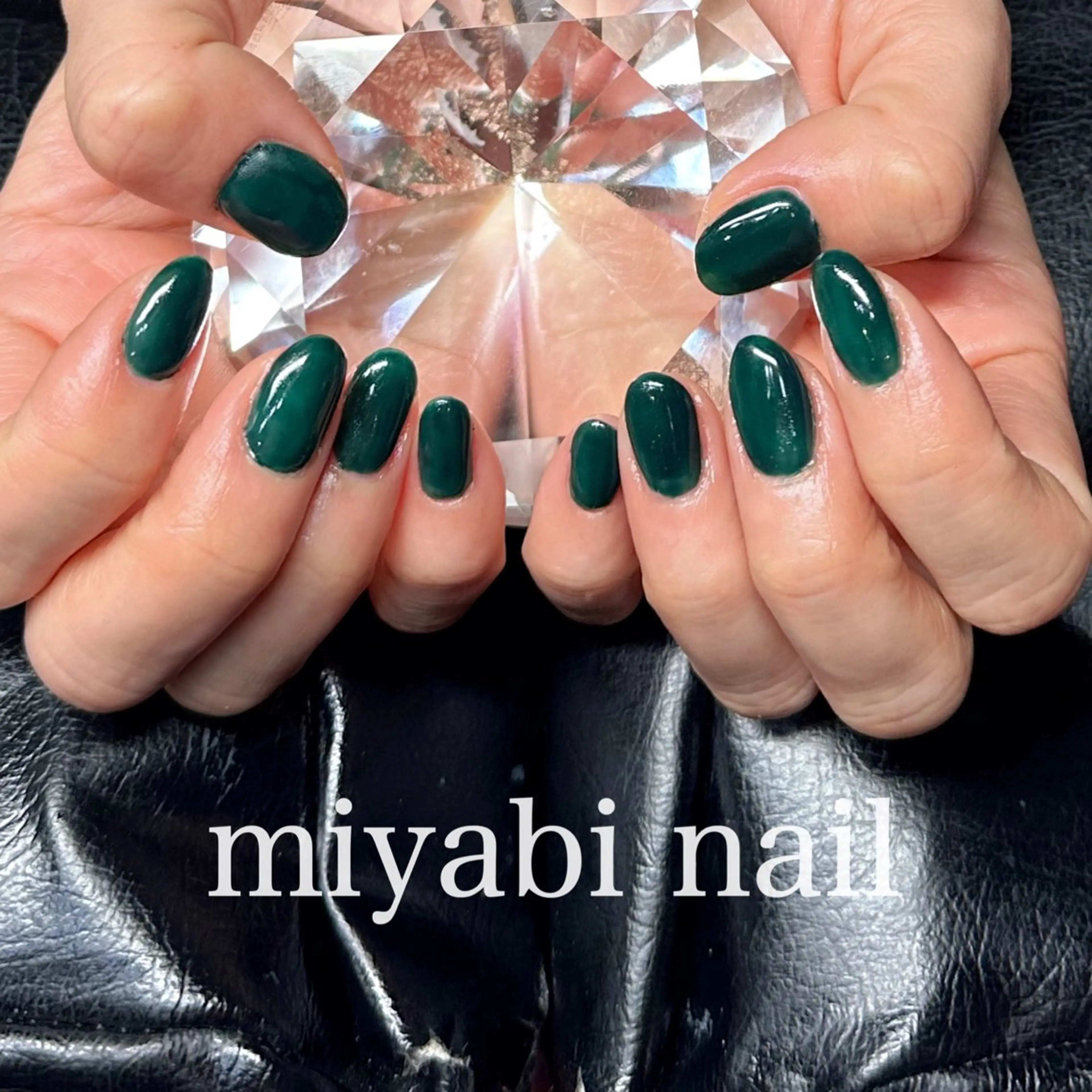 ネイル ジェルネイル グリーン 持ち込み ワンカラーネイル ショートネイル ハンドネイル miyabi nail 桂川駅近くのネイルデザイン