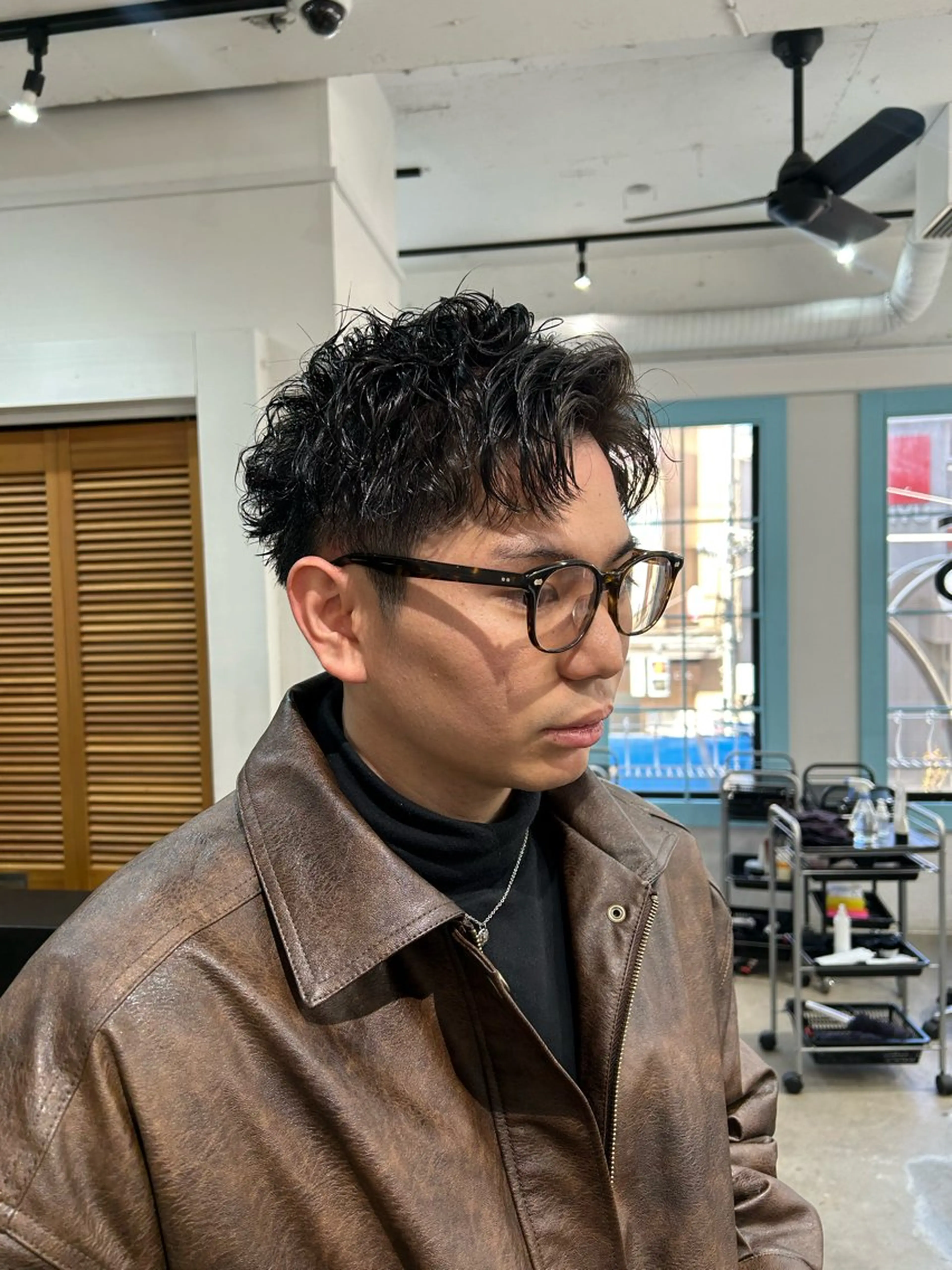 パーマ メンズ カット パーマ ナチュラル大人っぽい スタイル　MAORIのヘアスタイル