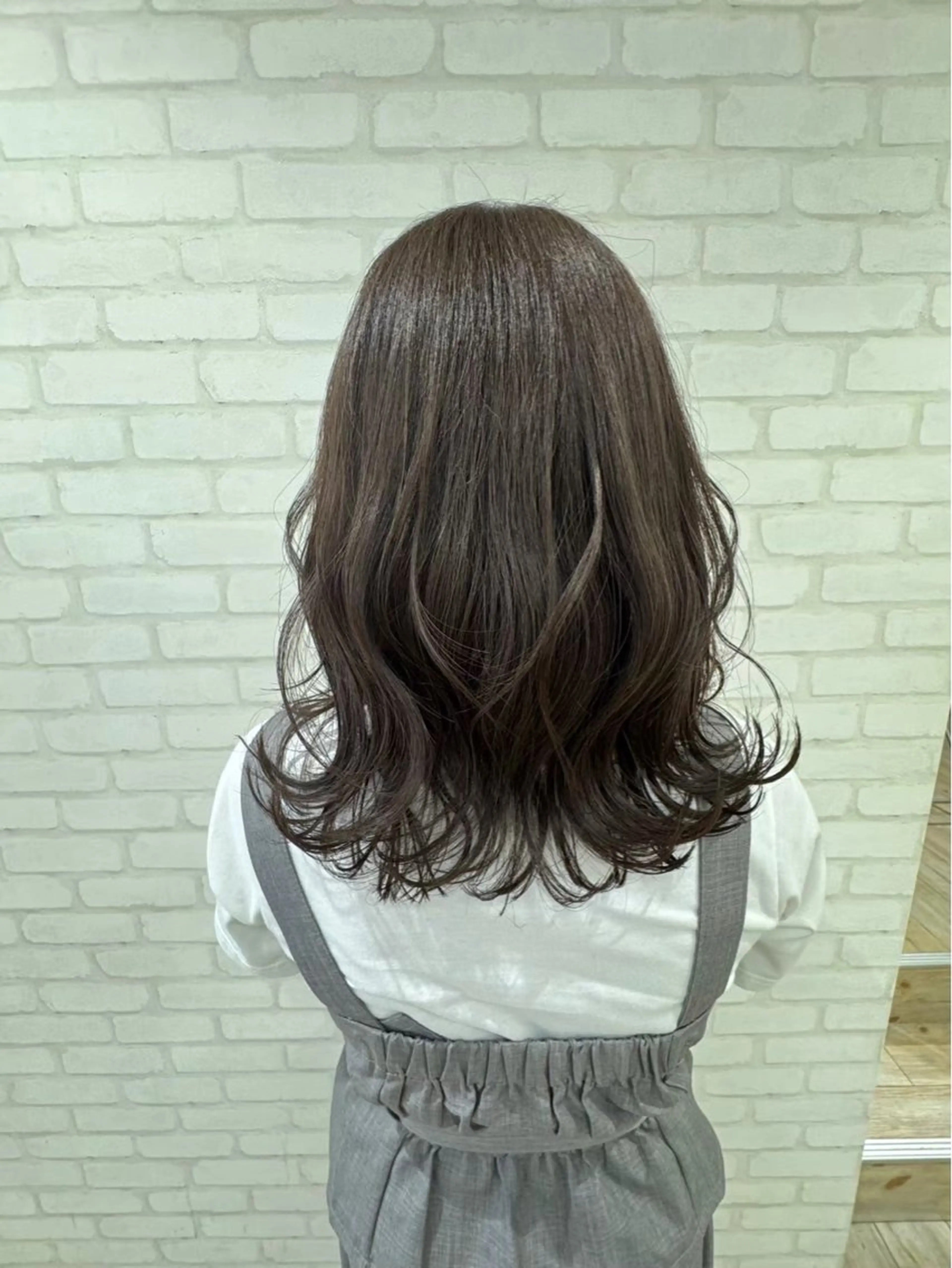 セミロング 平井 沙希のヘアスタイル