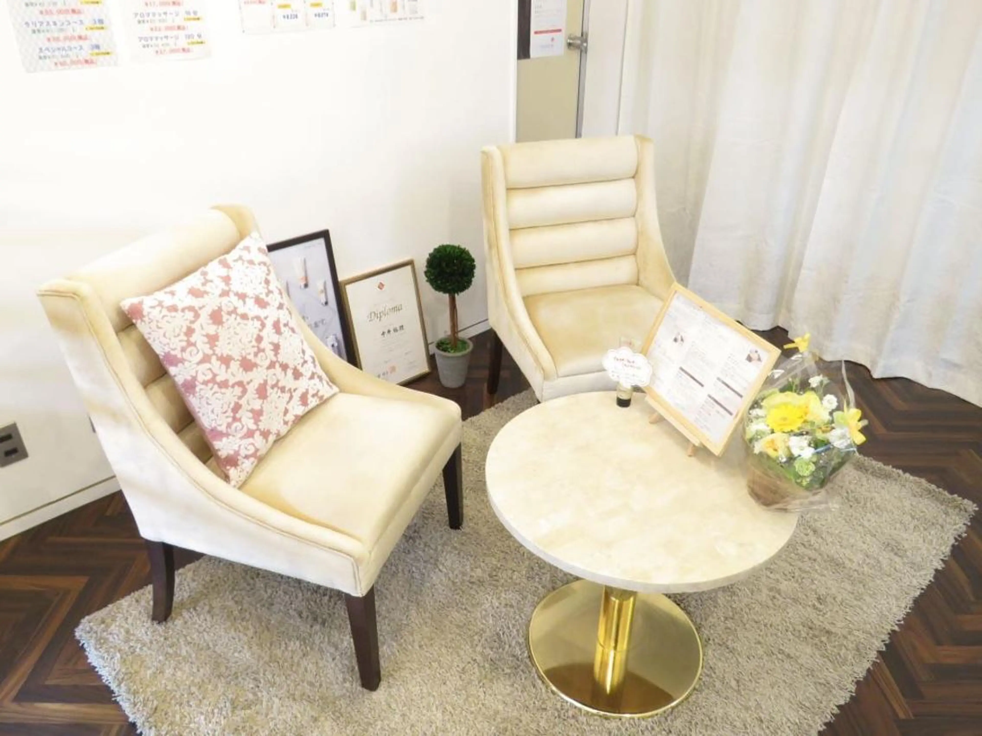 Une rencontre (ユヌ・ランコント)所属・つや肌専門店ユヌ・ ランコント中井のエステ・リラクイメージ