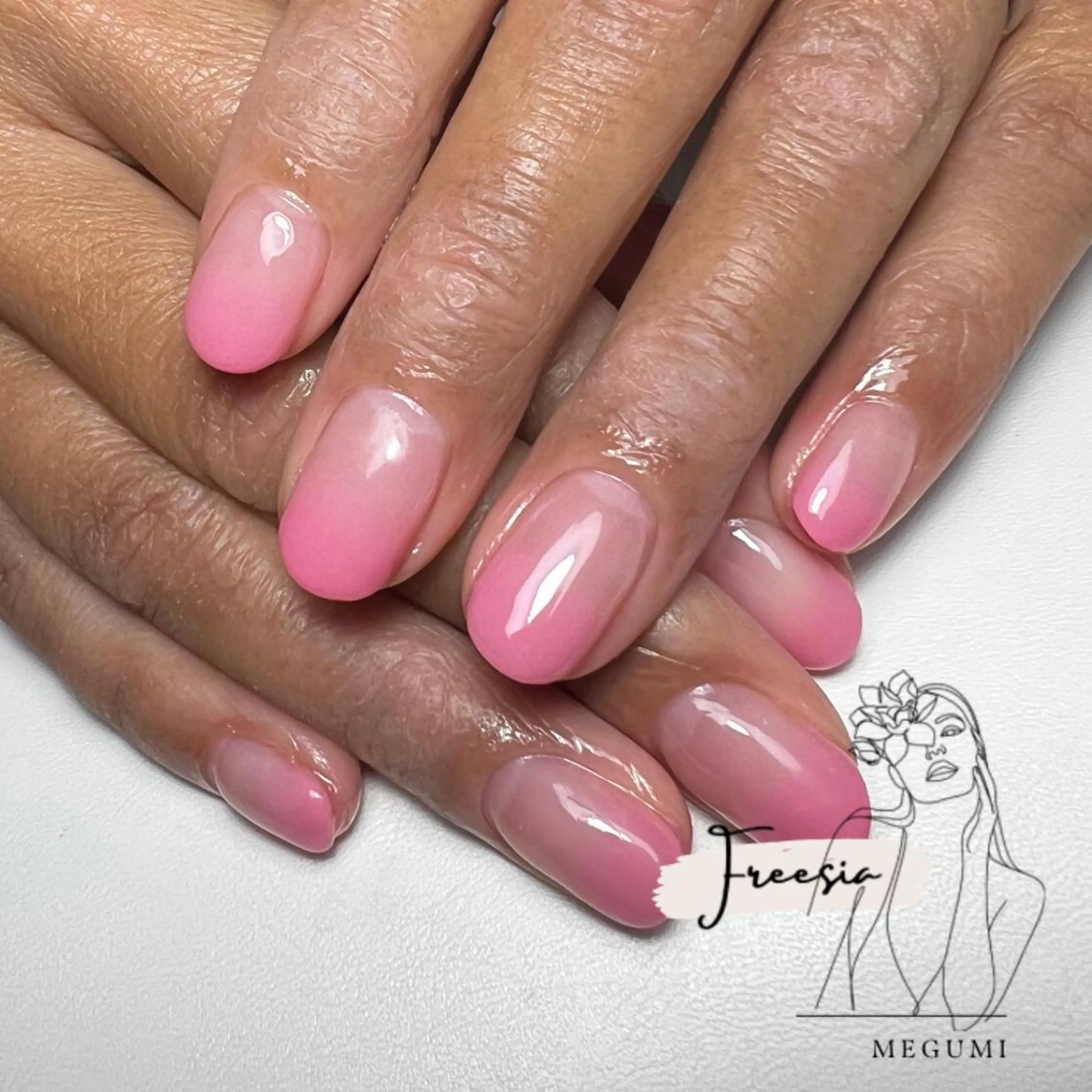 ネイル ハンドネイル ハンドケア 当日予約も歓迎⭕️ Megumiのネイルデザイン