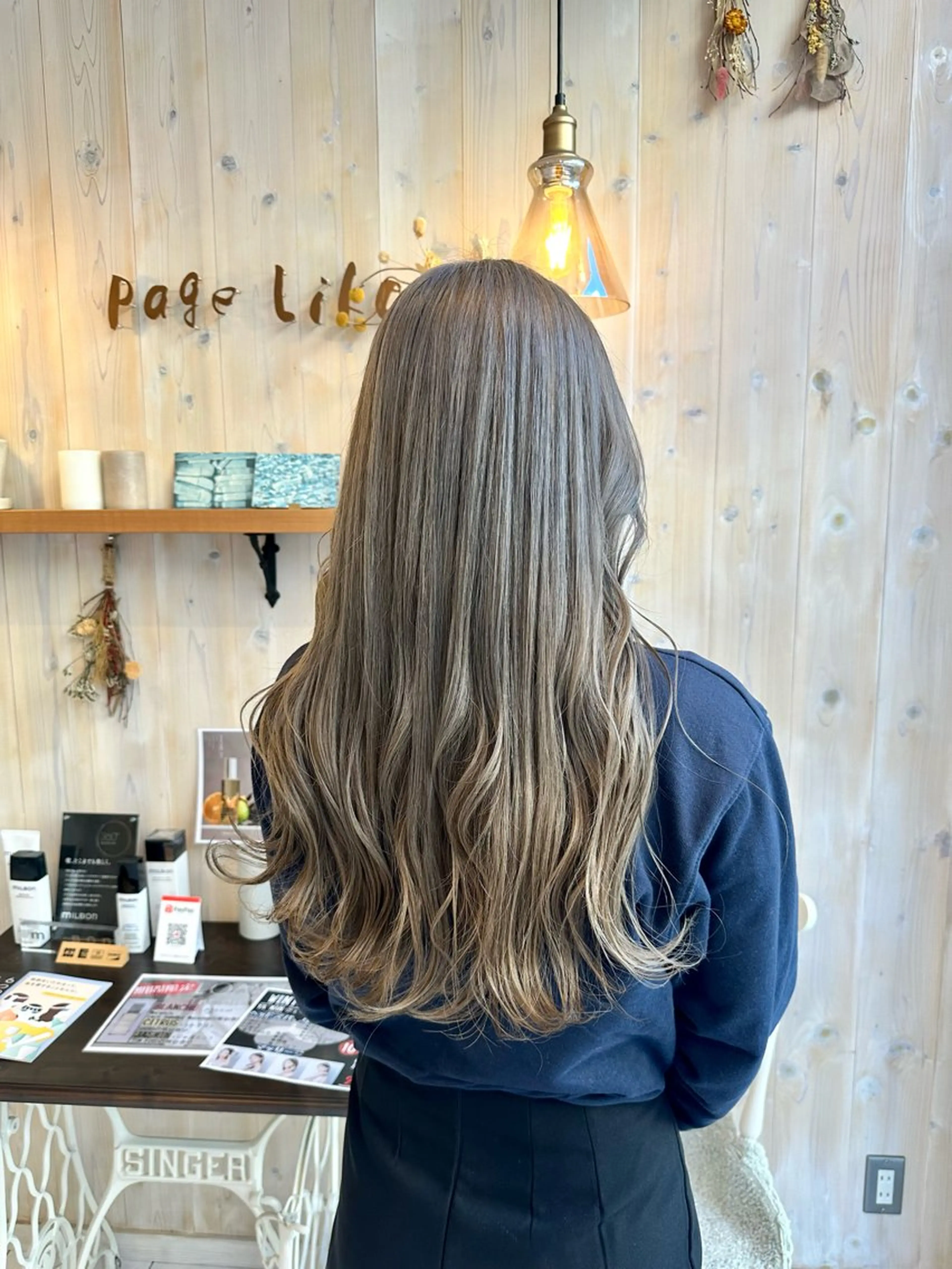 ロング カラー ベージュカラー カット ヘアカラー アニメオタク美容師✂ miharuのヘアスタイル