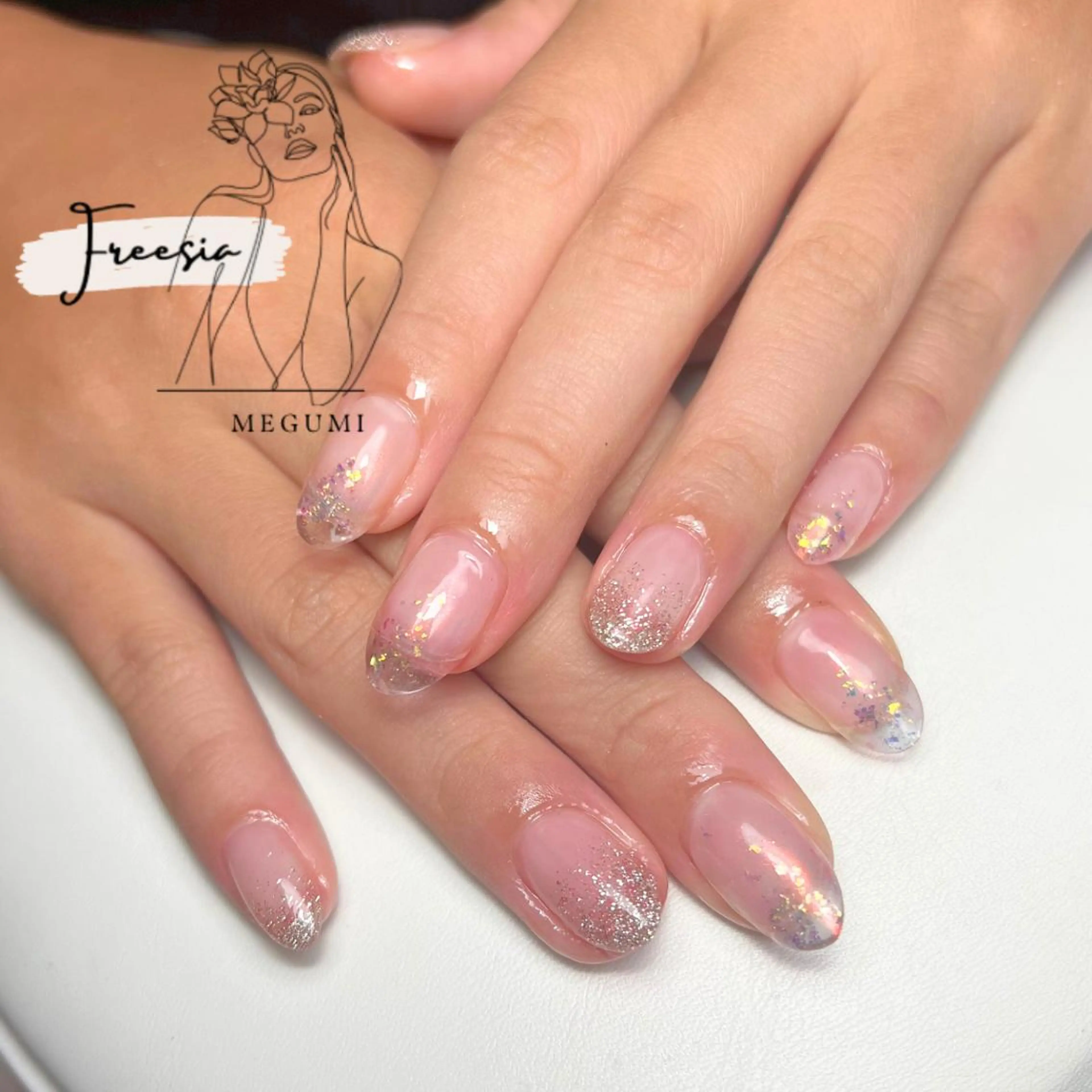ネイル オーロラネイル クリアネイル ラメ(グリッター) スカルプネイル ハンドネイル 当日予約も歓迎⭕️ Megumiのネイルデザイン