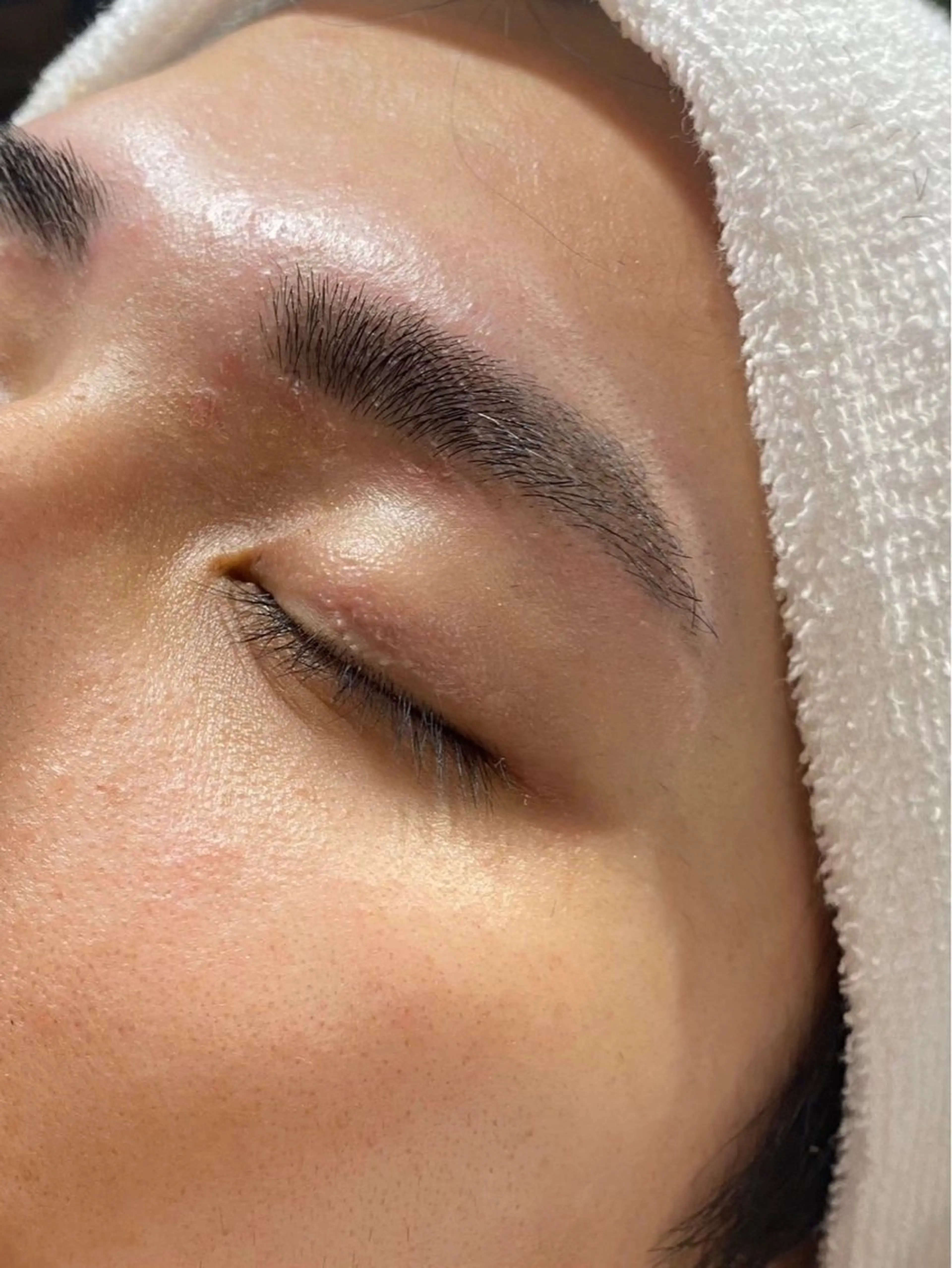 【⚠️今だけ限定価格⚠️】メンズカット＋アイブロウ#眉カット#眉毛サロン#センターパート#スパイキーショートの写真