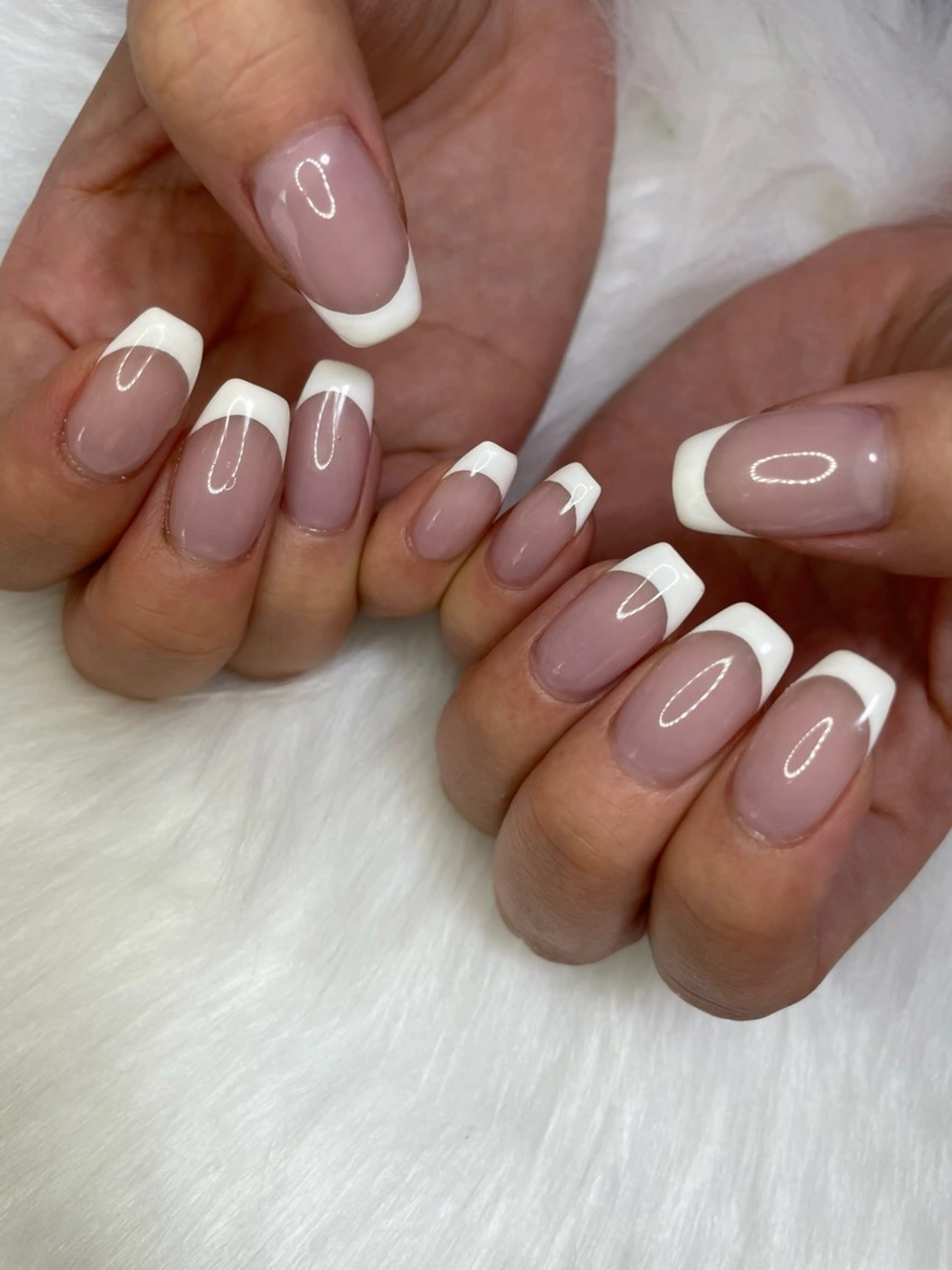 フレンチネイル(ベースカラー有り)オフ代別途の写真