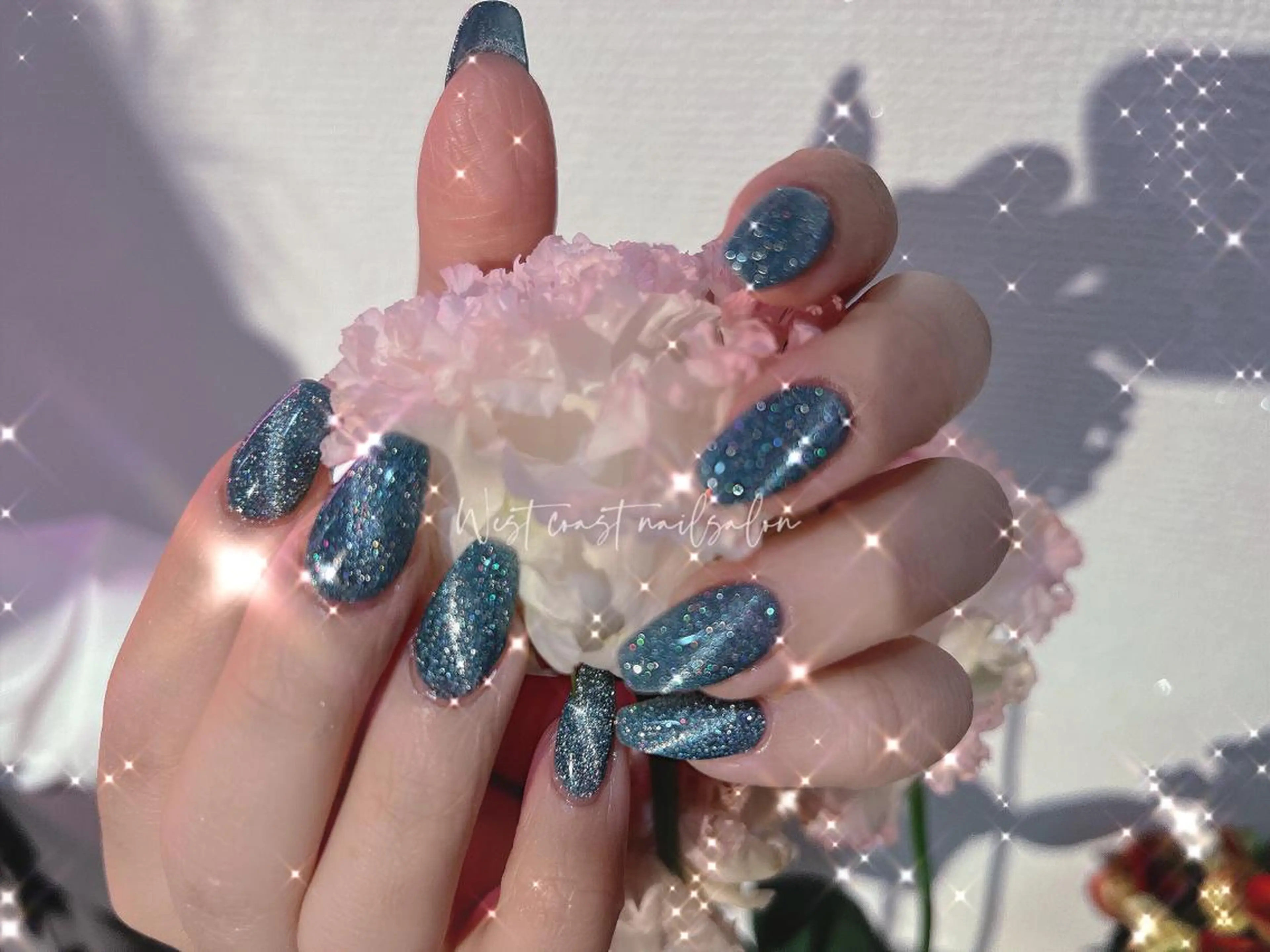 ネイル ジェルネイル マグネットネイル リボン、ガーリー パーツ放題専門店のネイルデザイン