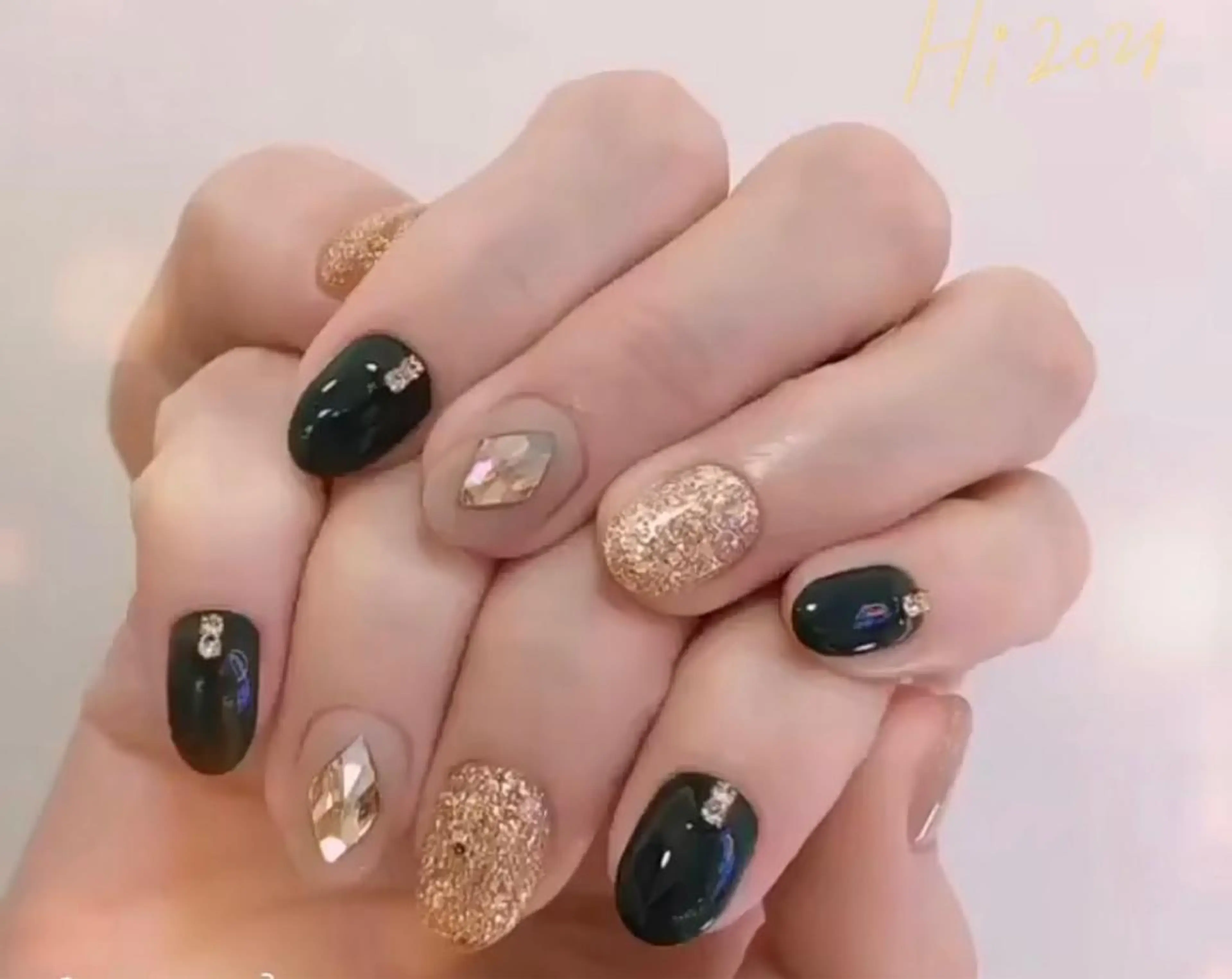 ネイル 畠山 ゆいのネイルデザイン