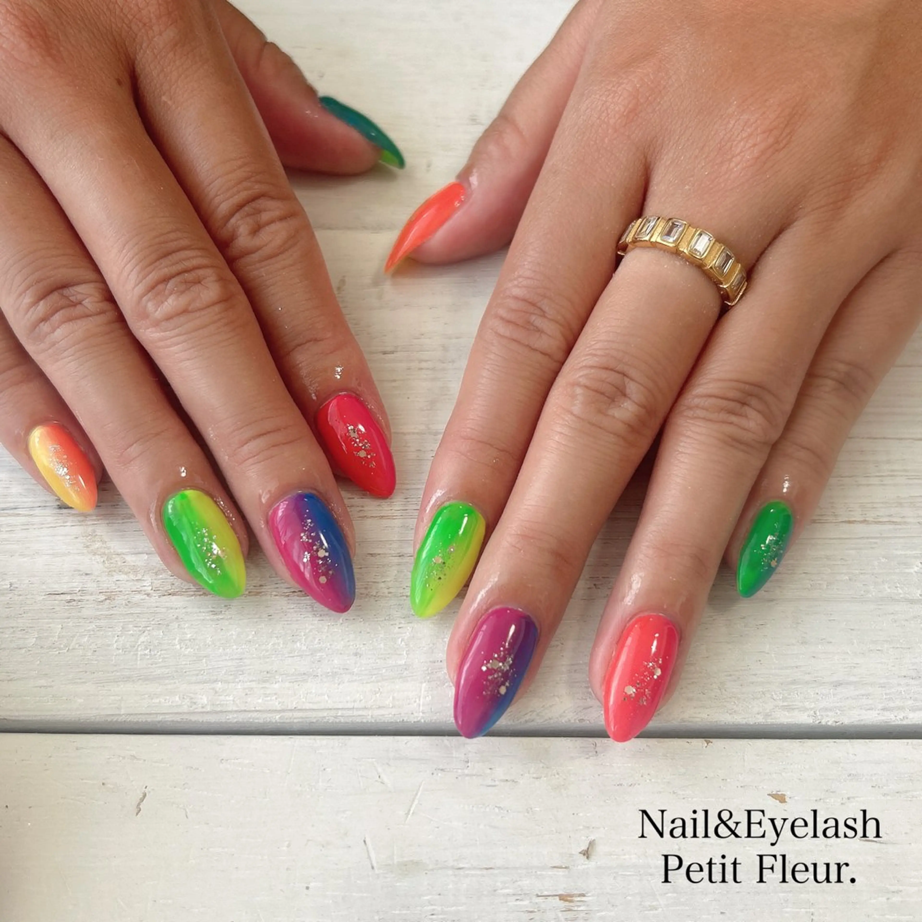 ネイル Petit Fleur所属・青柳 亜梨奈のマツエク・マツパデザイン