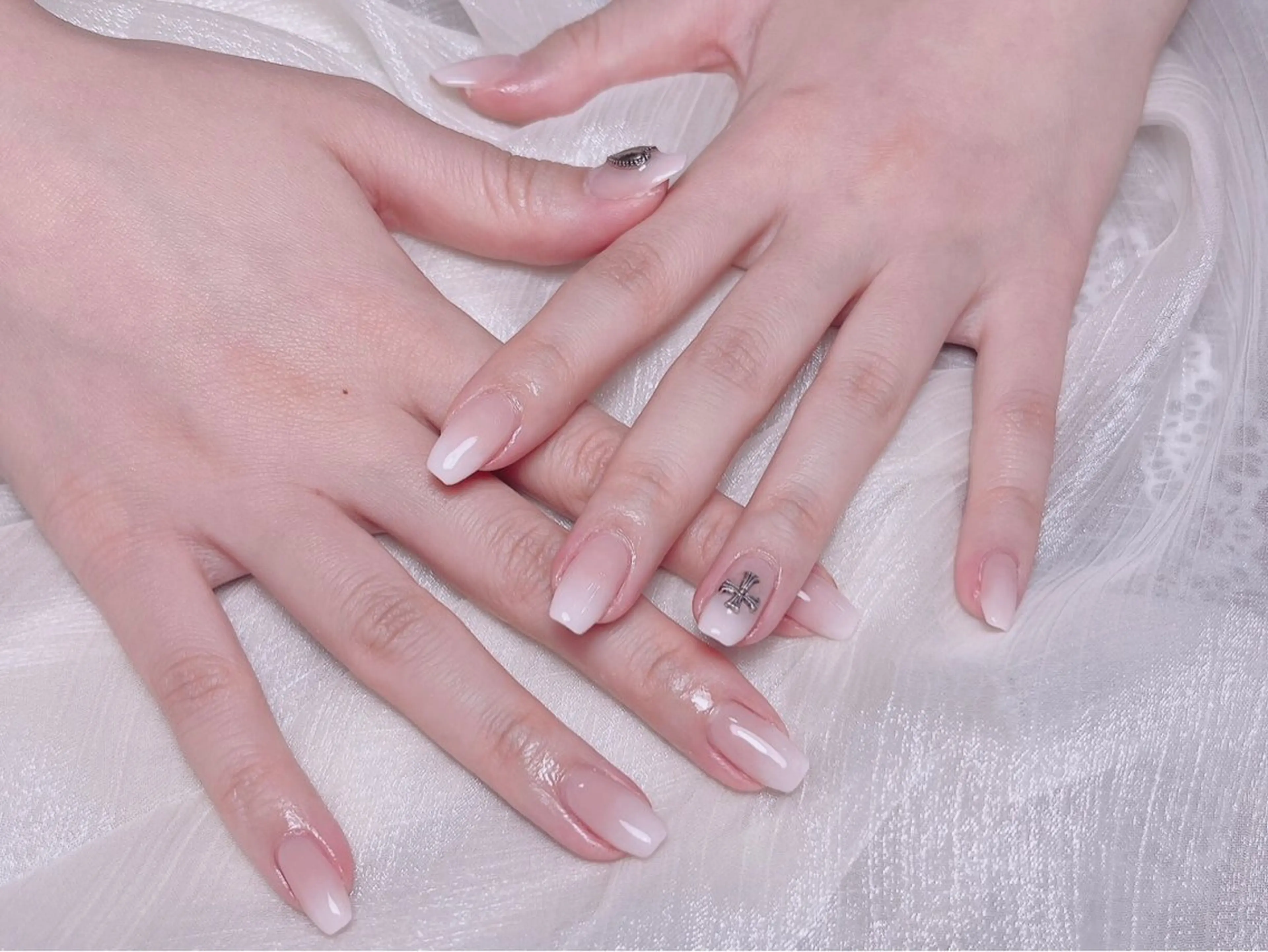 ネイル ハンドネイル ネイルサロン KARIのネイルデザイン