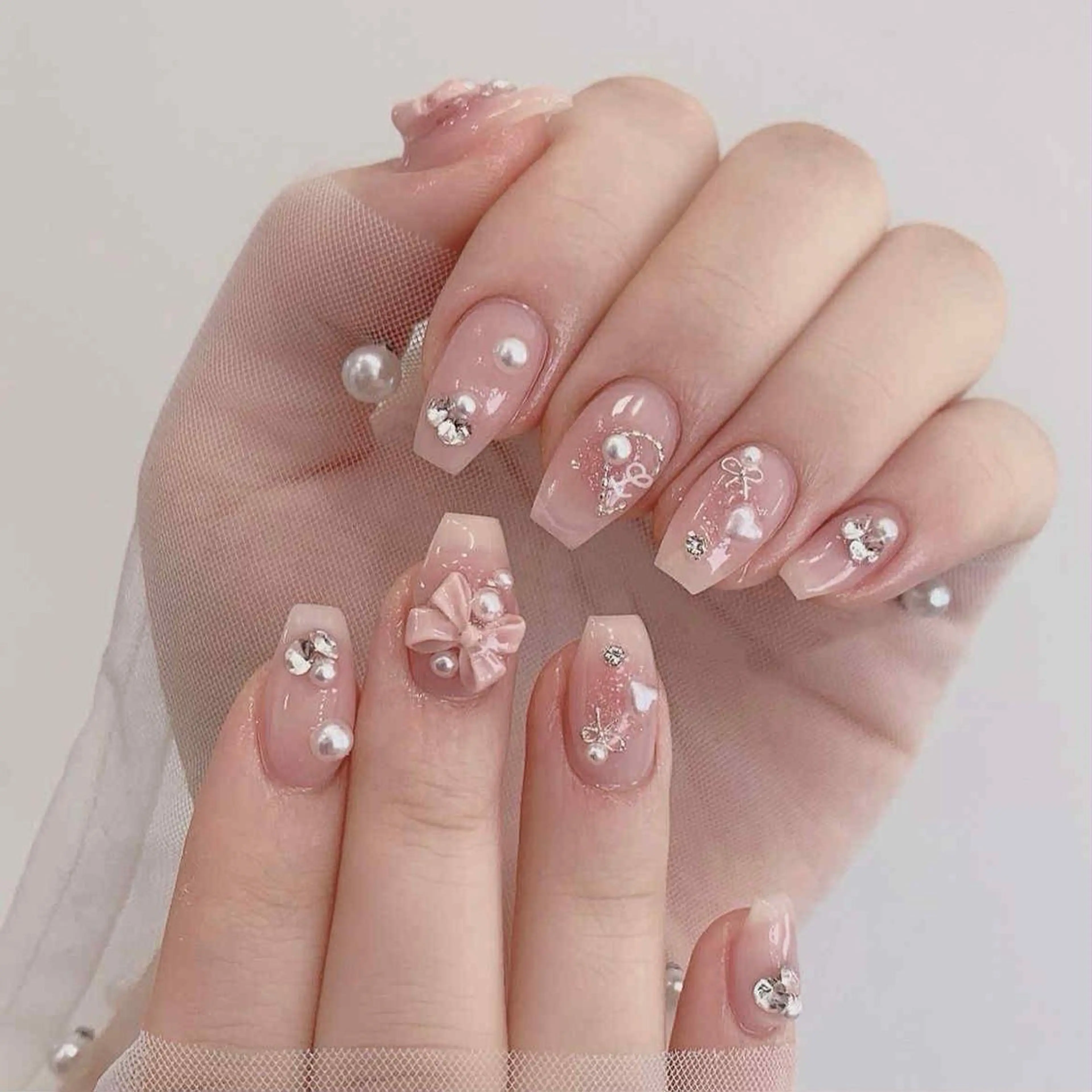 ネイル Aura Nail Maiのネイルデザイン