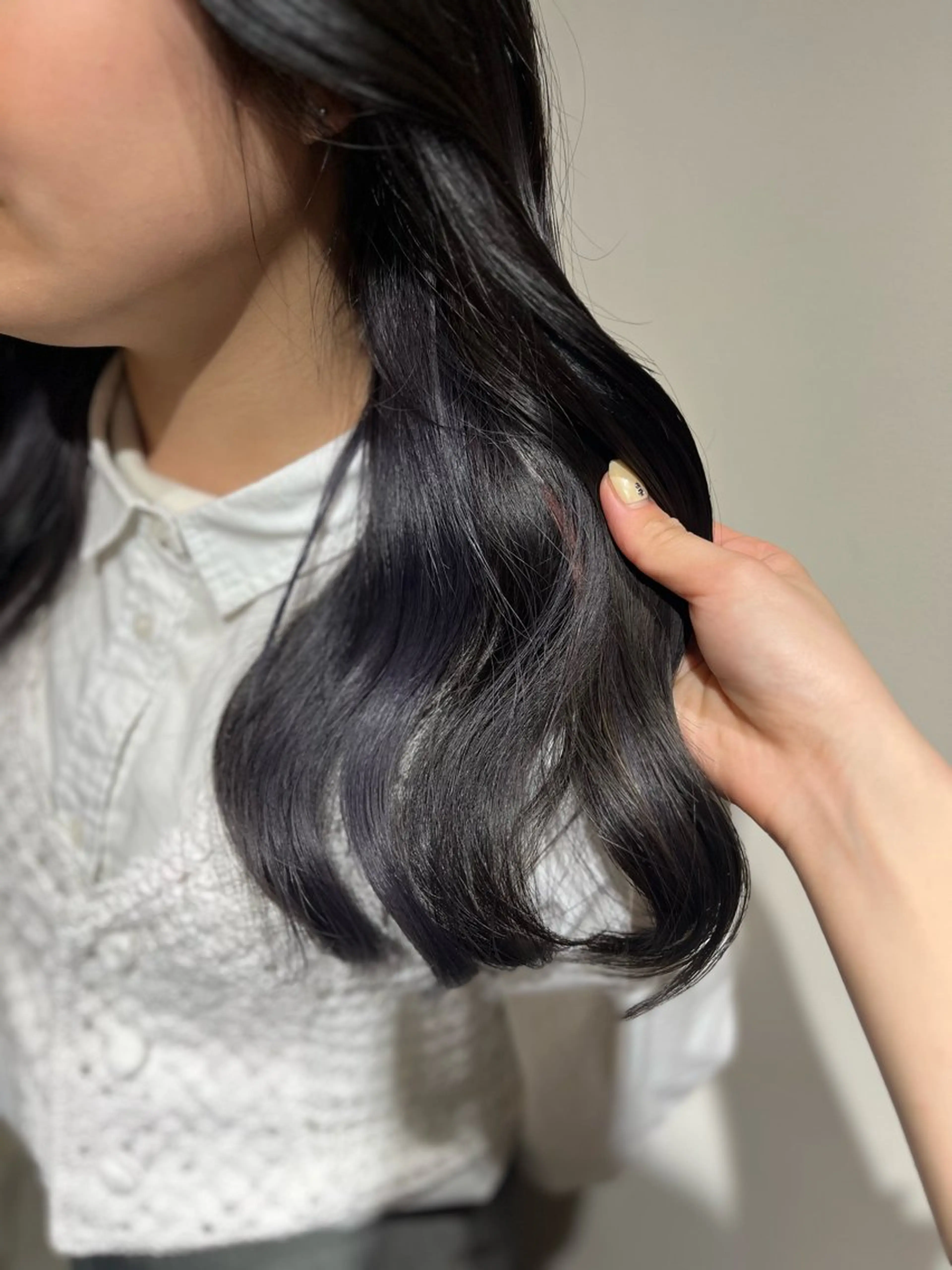 ロング パープルカラー 塩川ももこ/ 縮毛矯正/ヘアセットのヘアスタイル