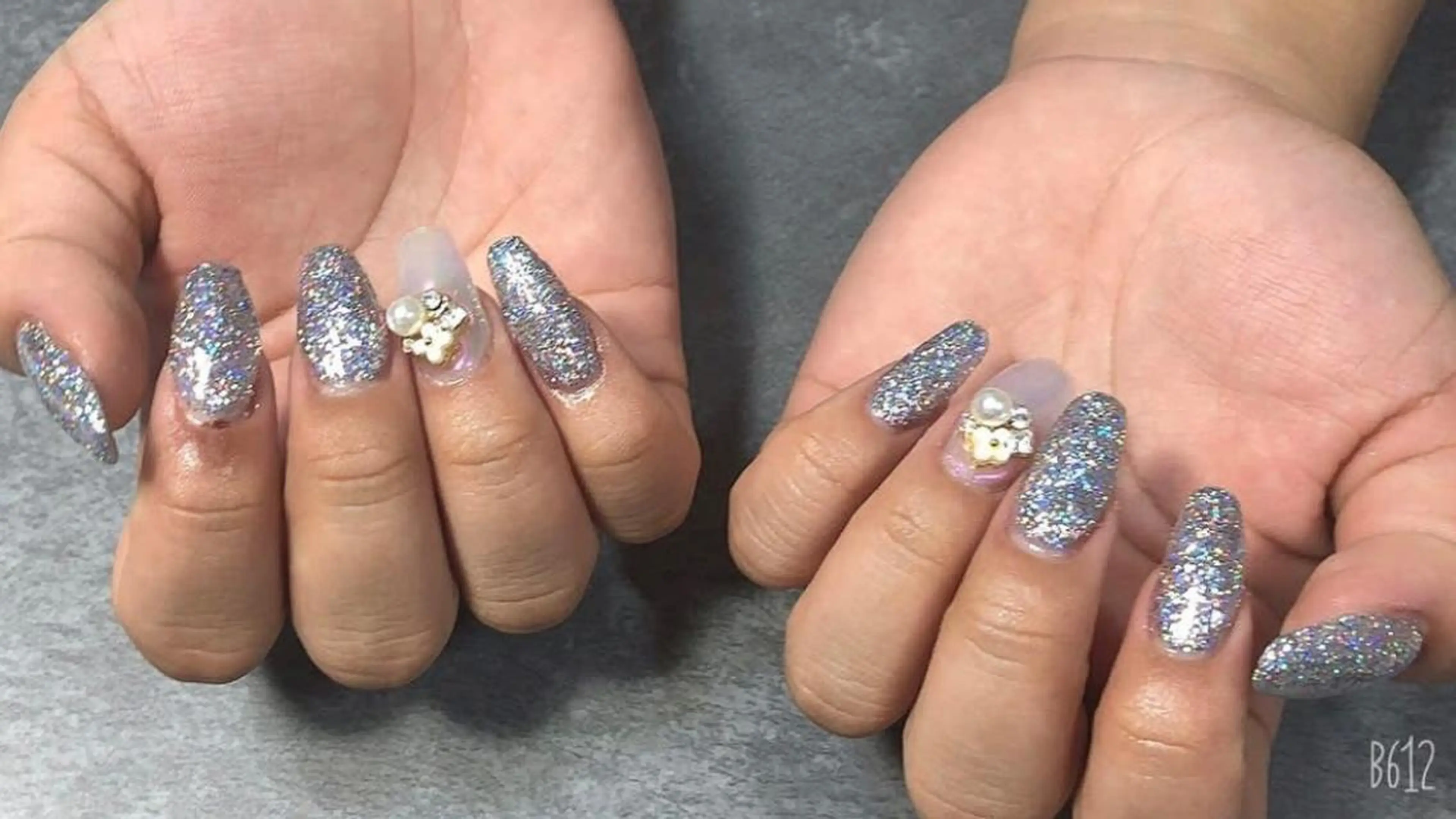 ネイル オーロラネイル ジェルネイル キラキラネイル ラメ(グリッター) スカルプネイル A"nail ネイリストayanaのネイルデザイン