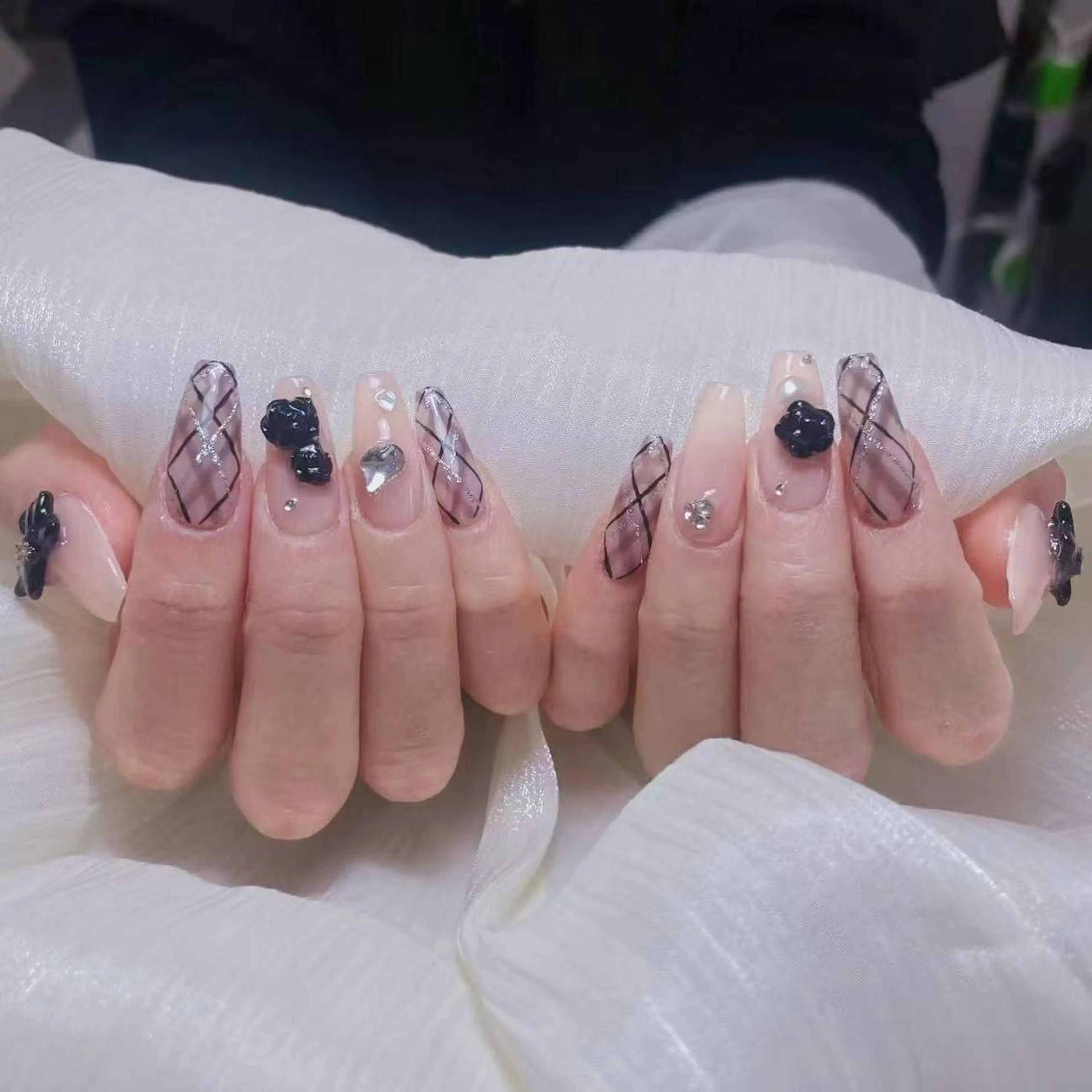 ネイル ハンドネイル ハンドケア DEMAIN- 🕊️のネイルデザイン