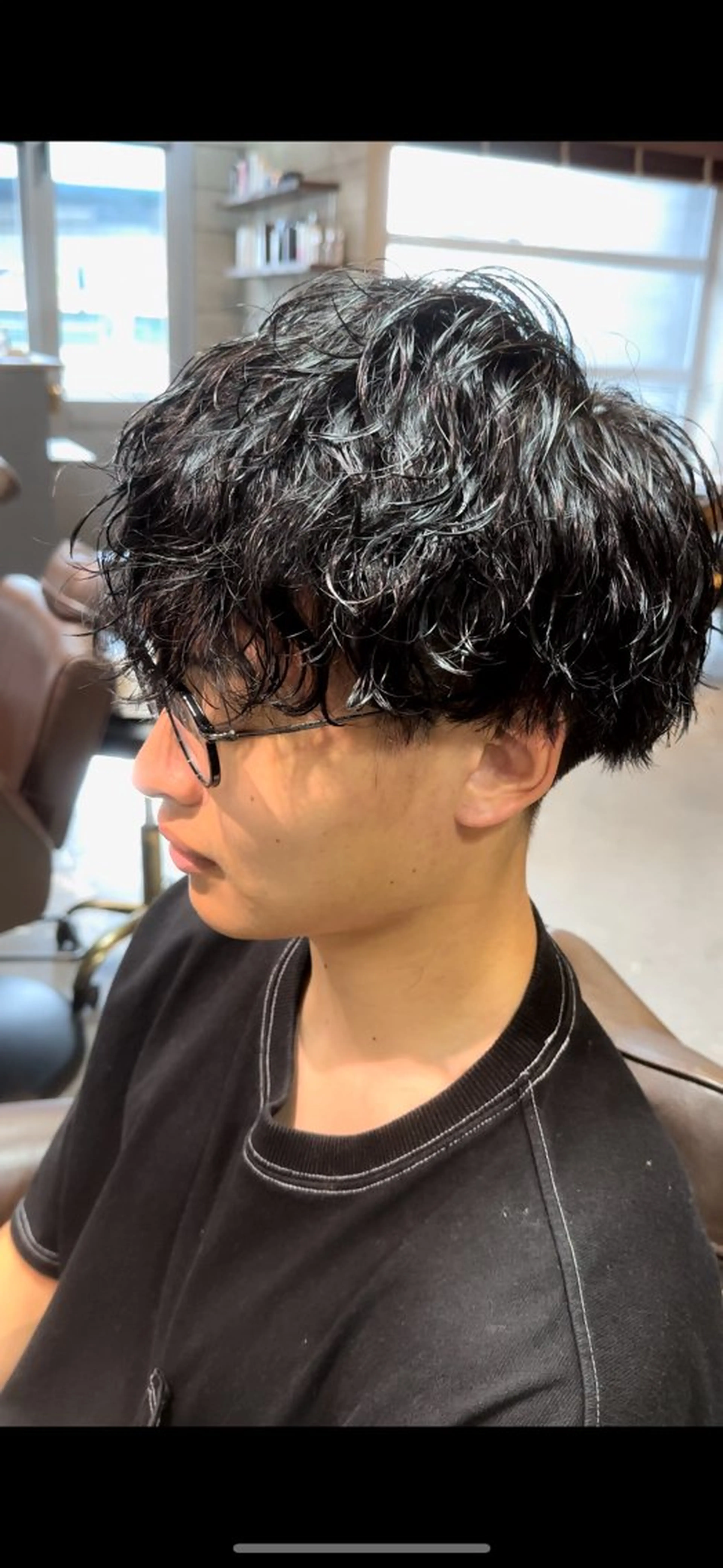 ショート パーマ メンズ 三宅 亨表のヘアスタイル