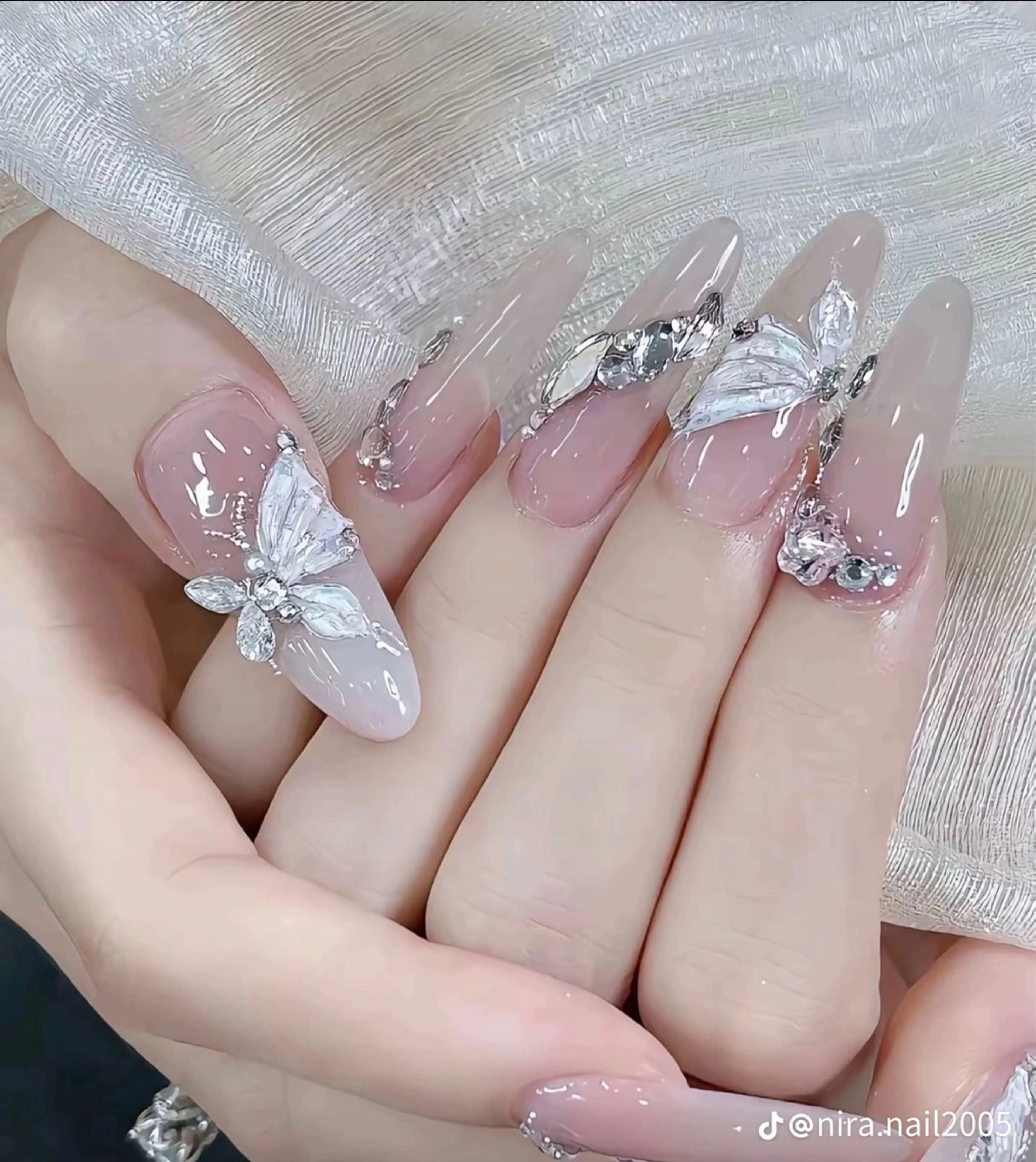 ネイル ハンドネイル いちご chan novaのネイルデザイン