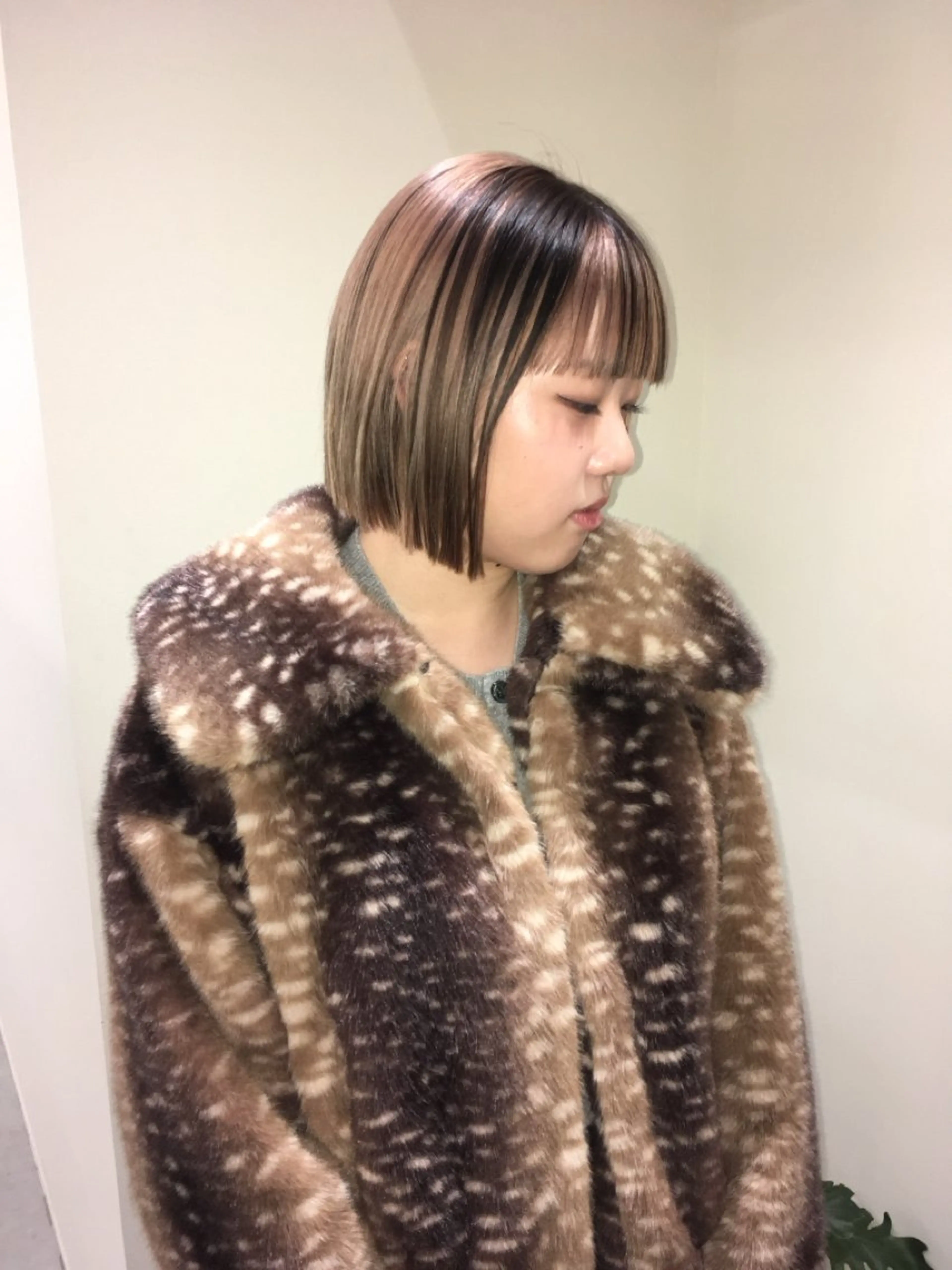 ミディアム カット ヘアカラー トリートメント natsuki /HUI 金山のヘアスタイル