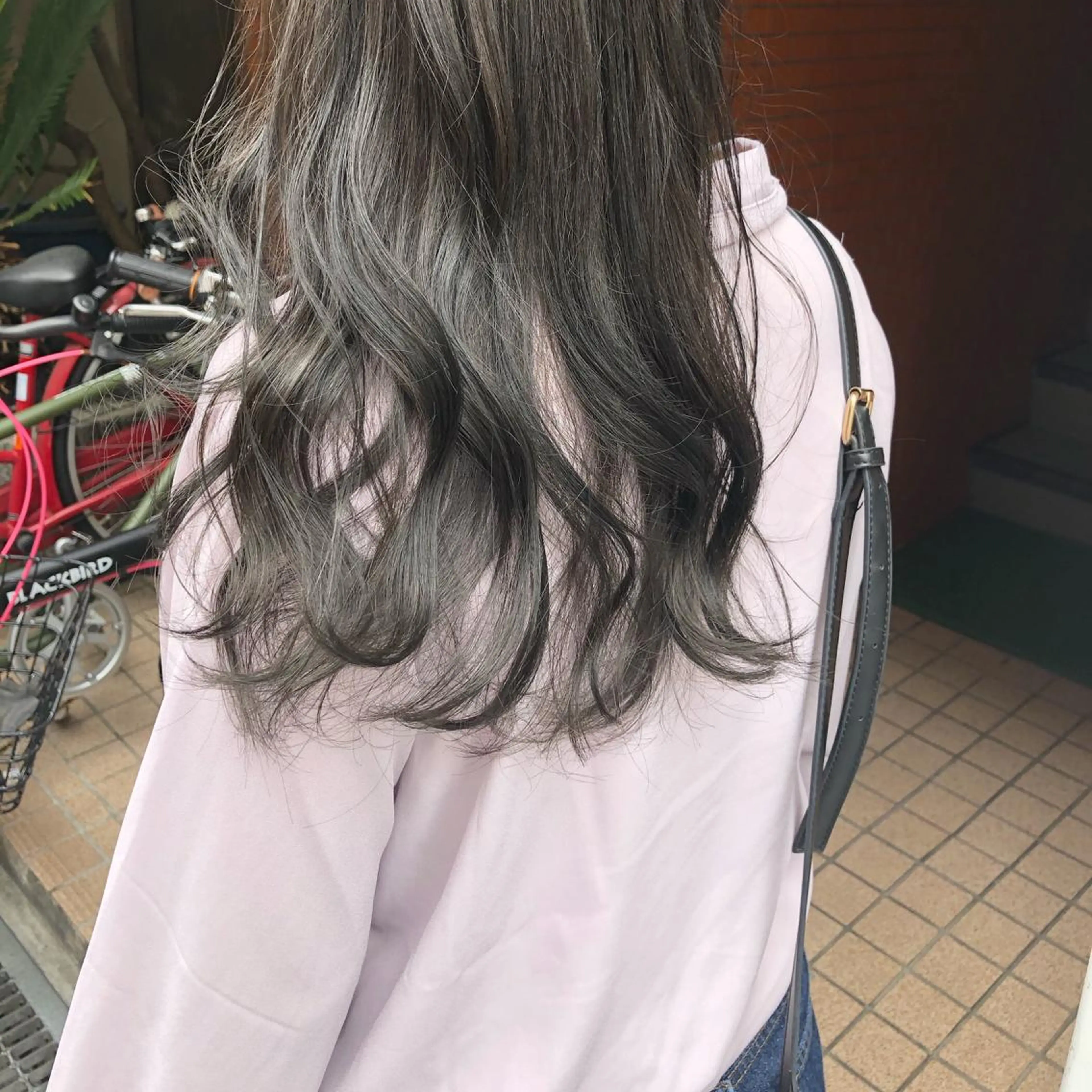 ミディアム カラー パーマ ヘアアレンジ メンズ キッズ ネイル マツエク・マツパ アディクシーカラー カット ヘアカラー トリートメント ヘアセット 艶髪育成サロン 京橋　shinのヘアスタイル