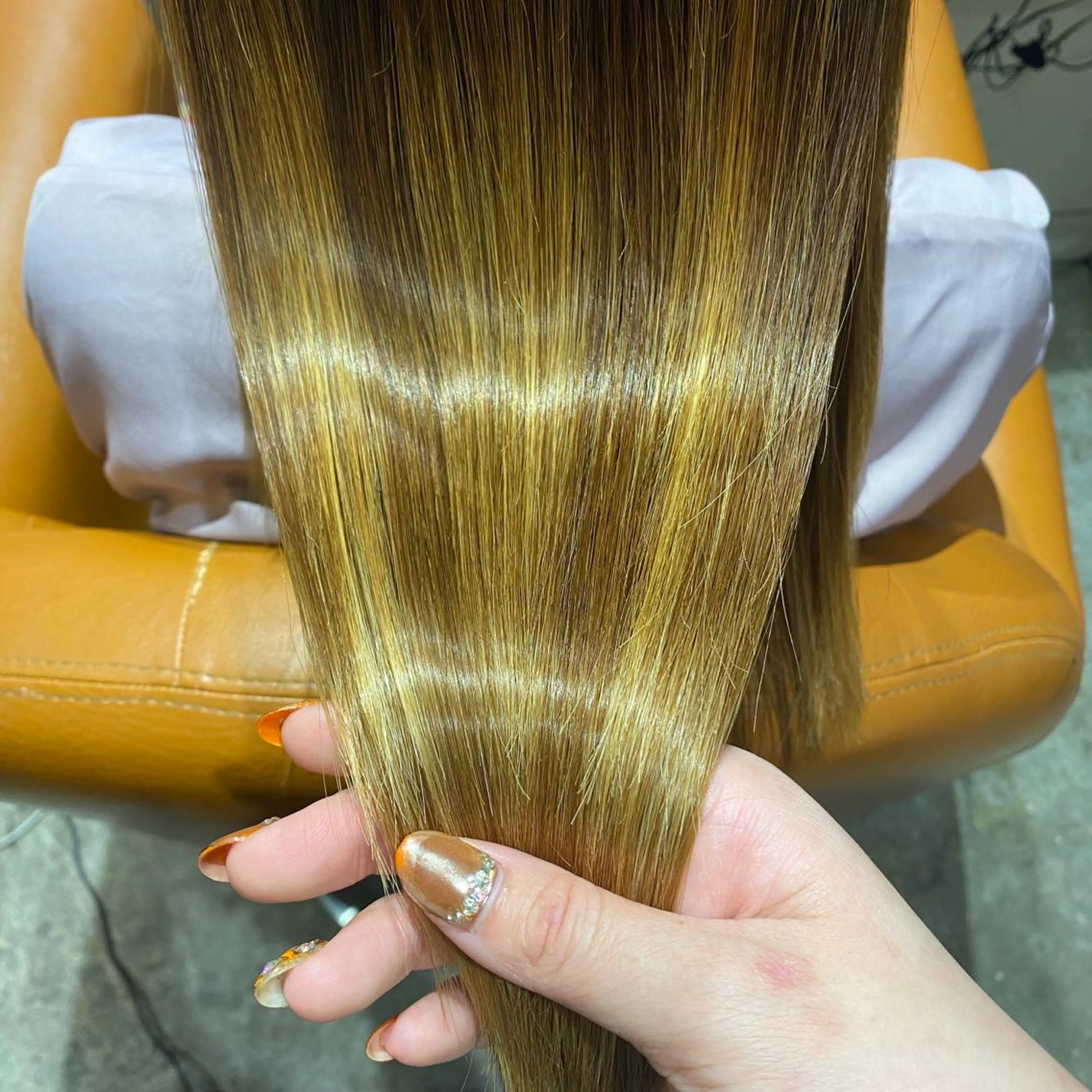 セミロング カラー 髪質改善×矯正🫧 韓国ヘアasamiのヘアスタイル