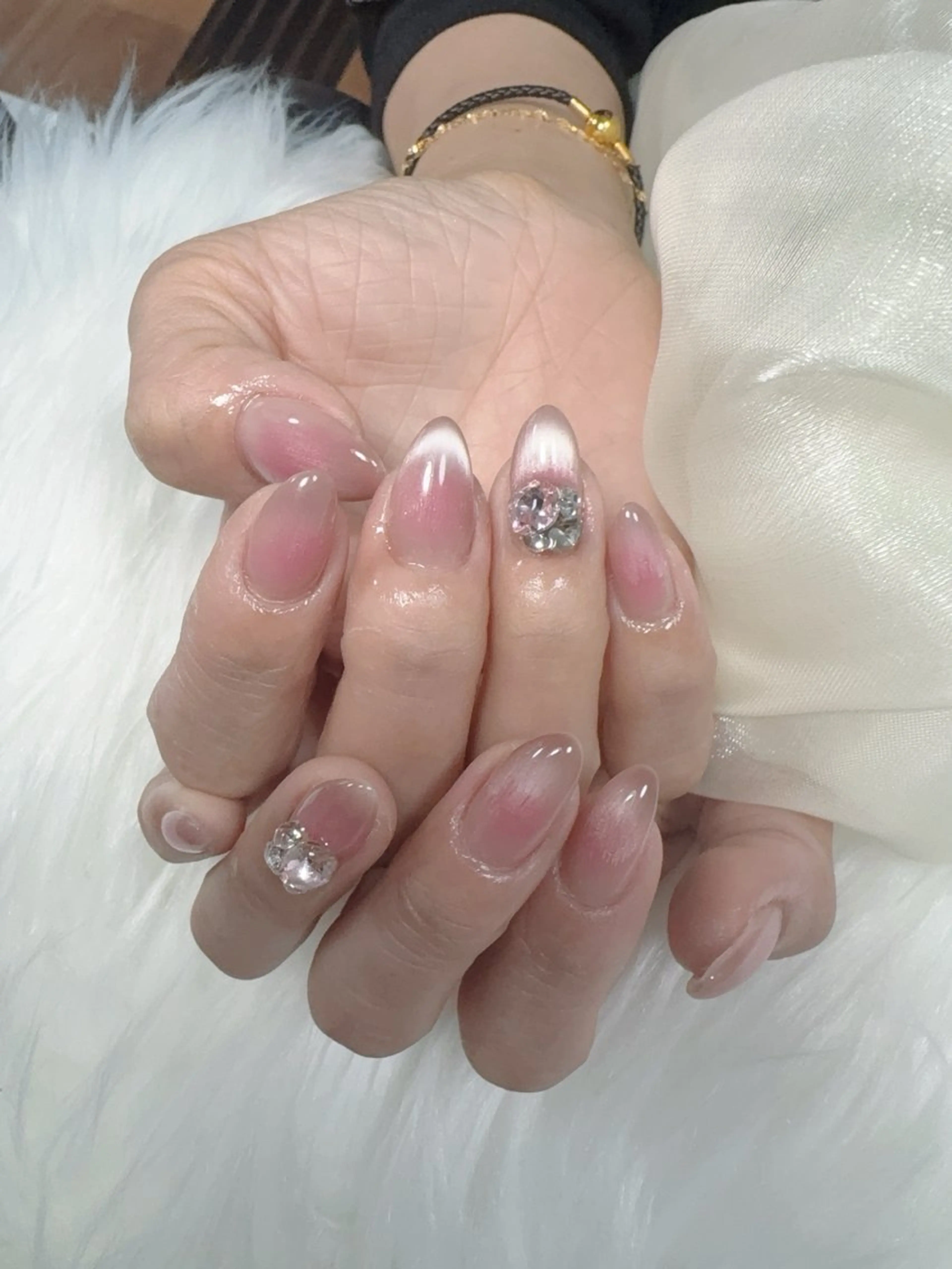 ネイル YOIネイルサロン所属・YOI ゆみのネイルデザイン