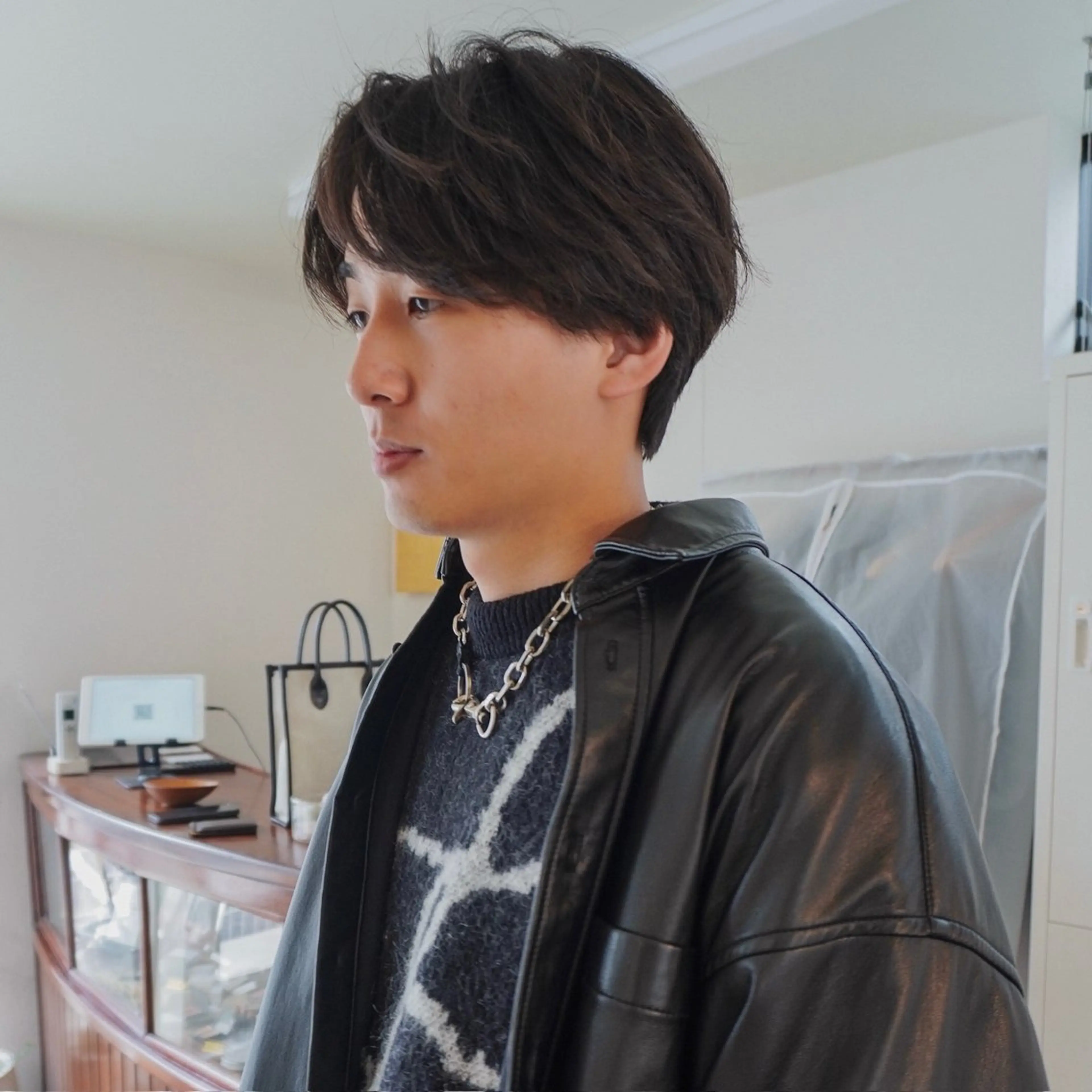 ショート パーマ メンズ メンズパーマ カット パーマ トリートメント メンズハイトーン/栄 /イトウタケルのヘアスタイル