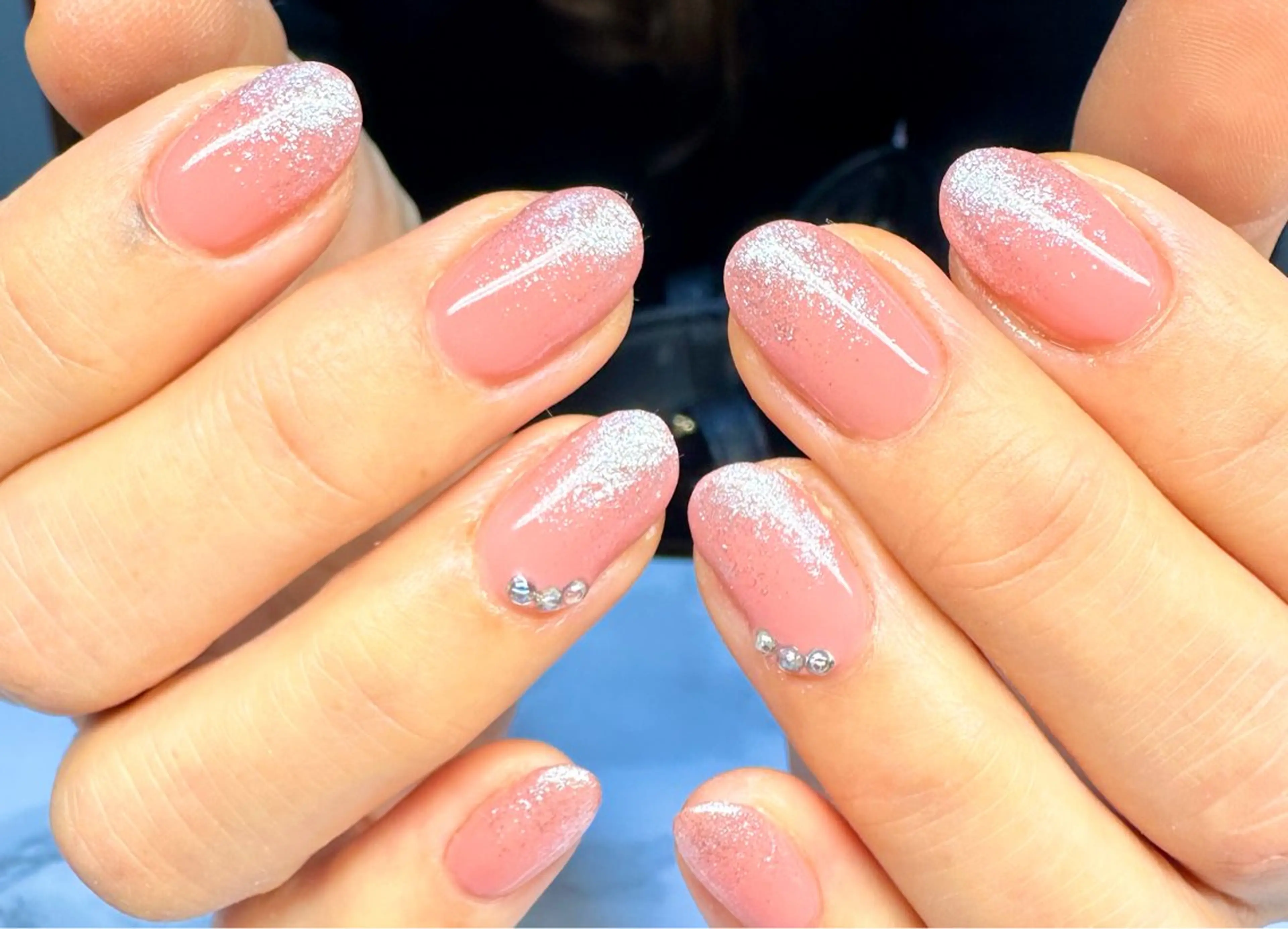 ネイル アートネイル オーロラネイル ラメ(グリッター) ラメグラデーション ニュアンスネイル M.N_ nailのネイルデザイン