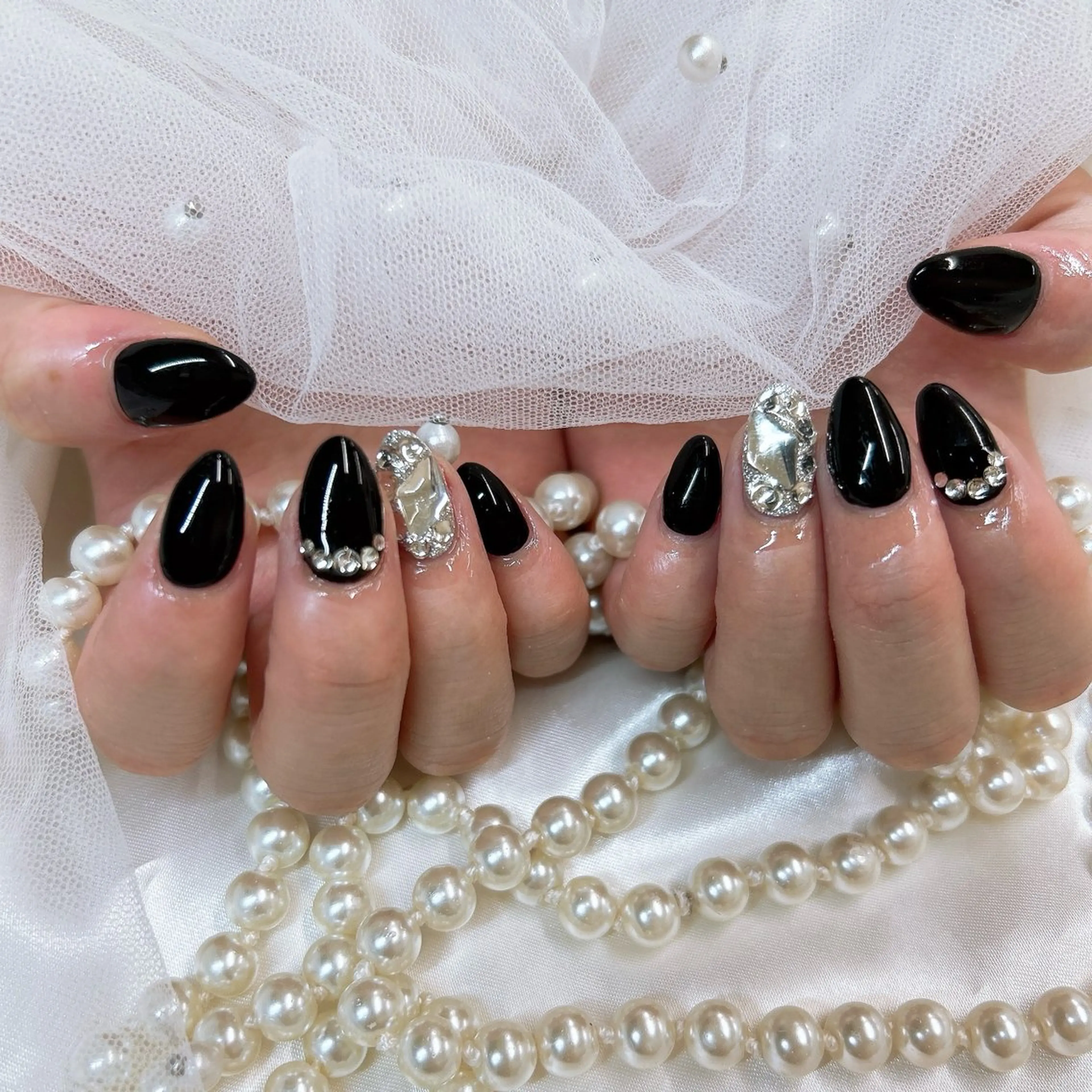 ミディアム ハンドネイル Nailsalon Angeのネイルデザイン