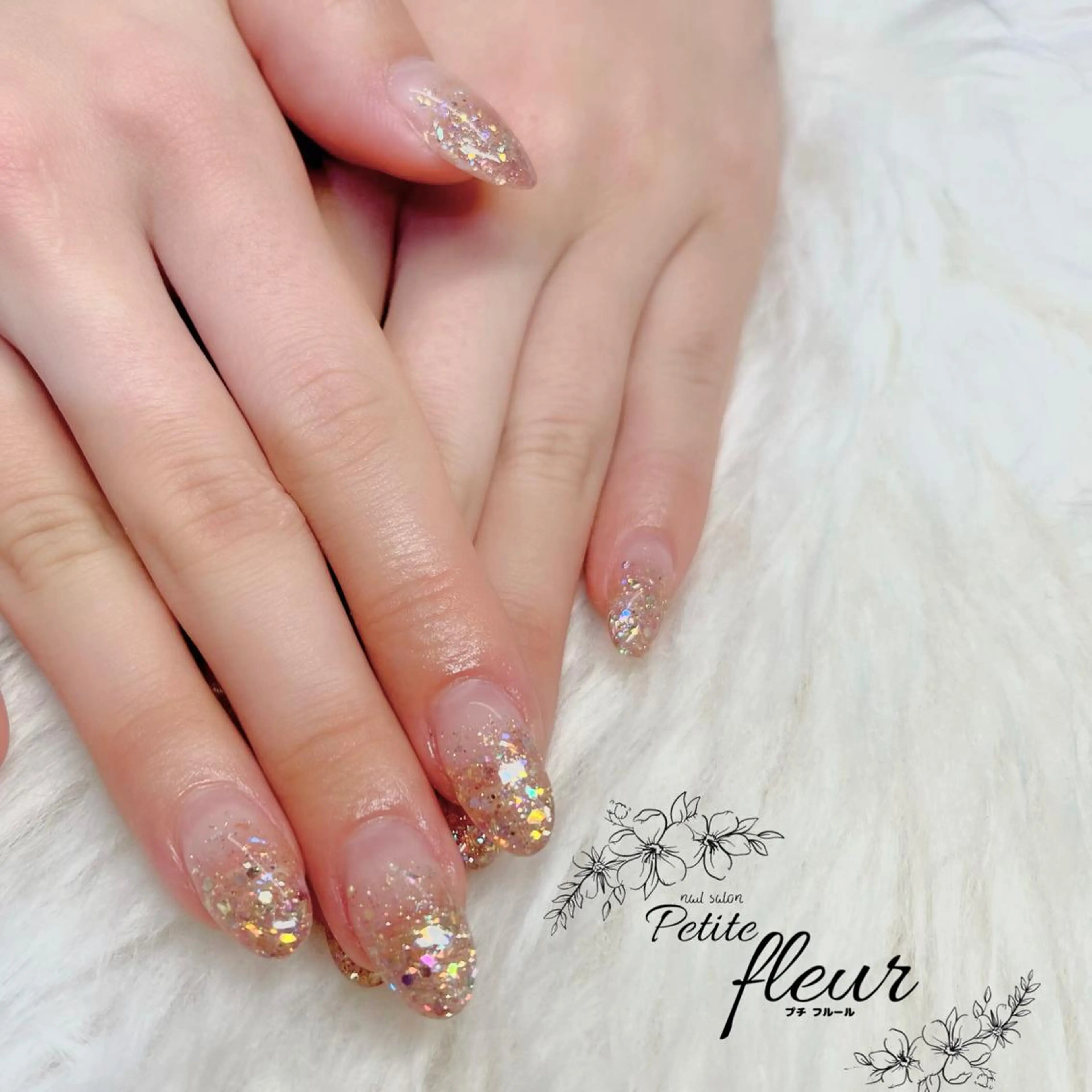 ネイル グラデーション ラメ(グリッター) ラメグラデーション スカルプネイル ハンドネイル ❁⃘*。Petite fleur❁⃘*りさのネイルデザイン