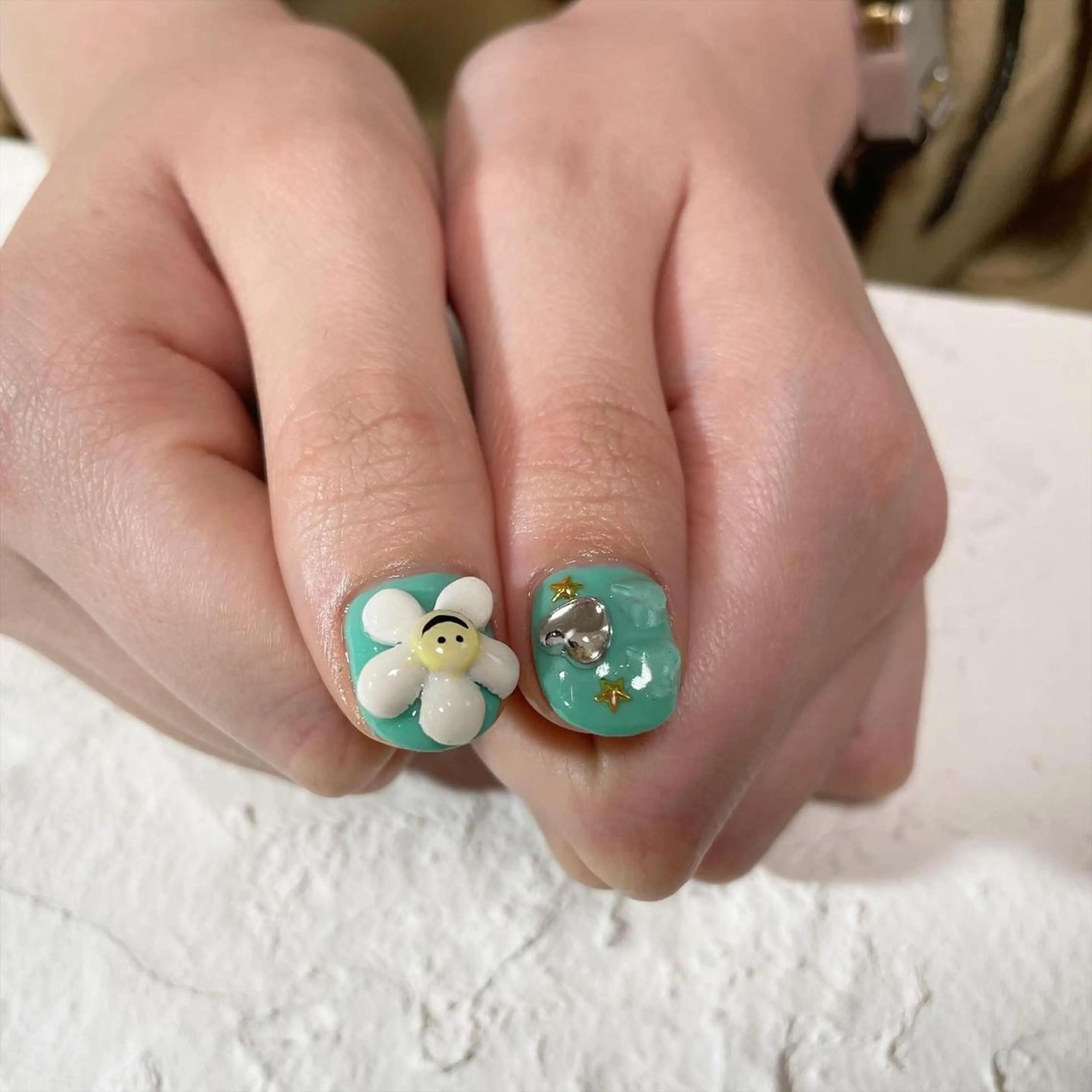 ネイル nail.gorin所属・吉村 優子のネイルデザイン