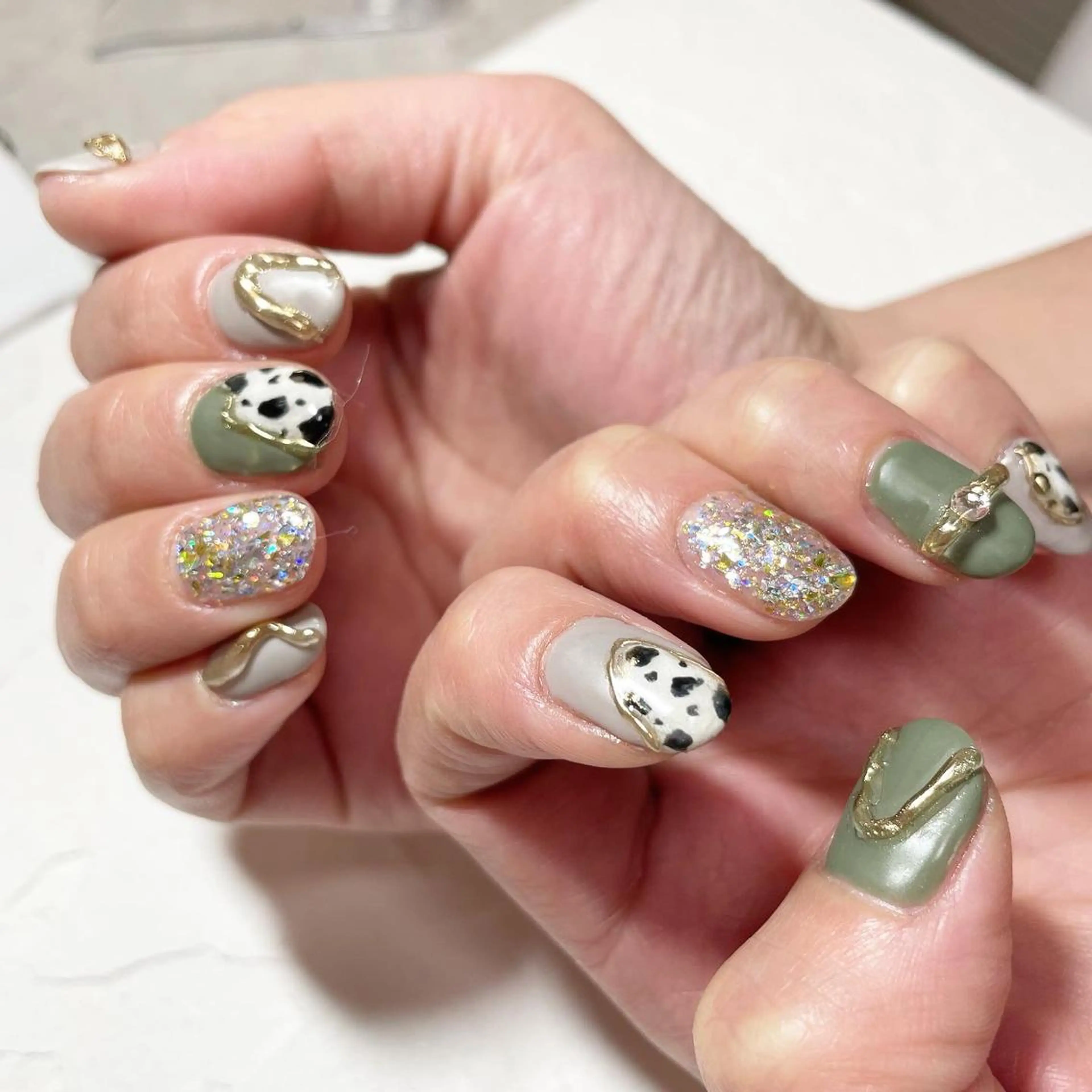 ネイル nail.gorin所属・吉村 優子のネイルデザイン