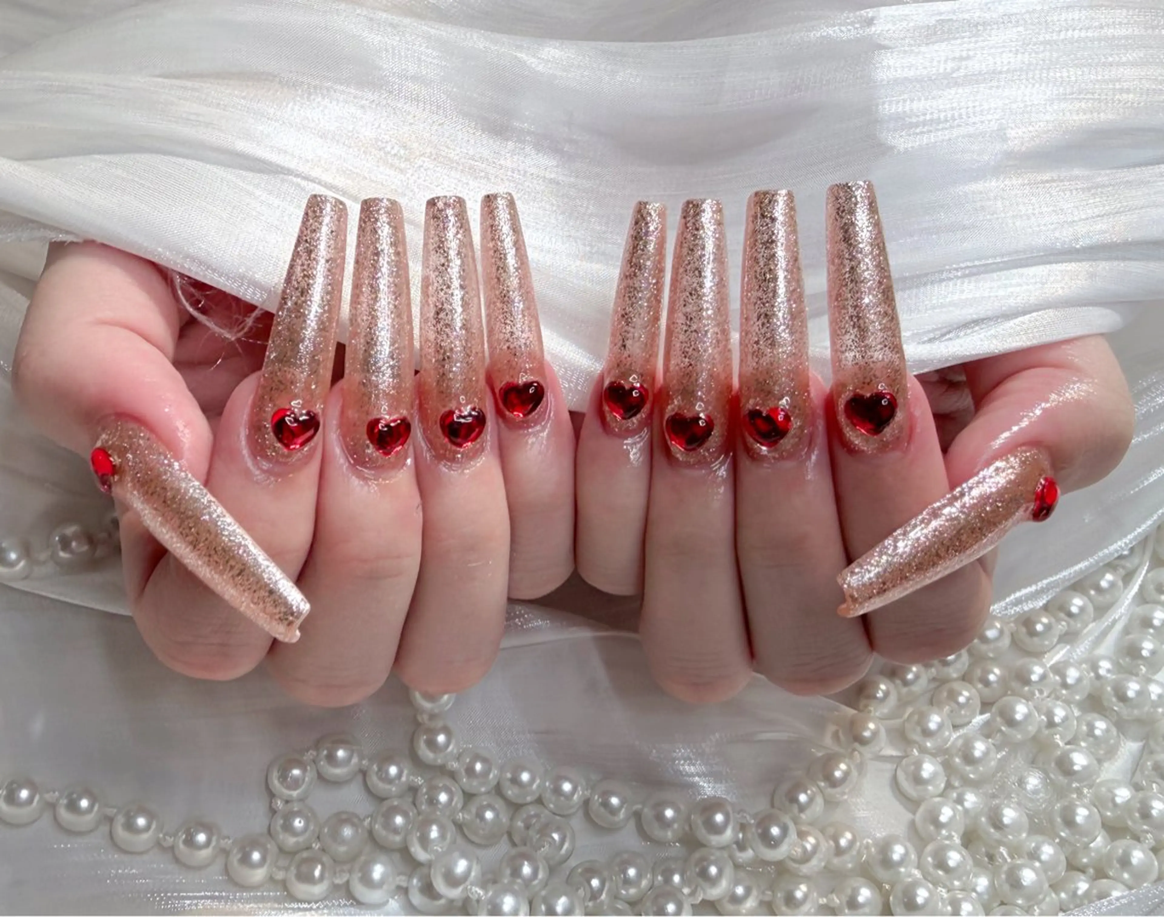 ネイル リボン、ガーリー パーツ放題専門店のネイルデザイン