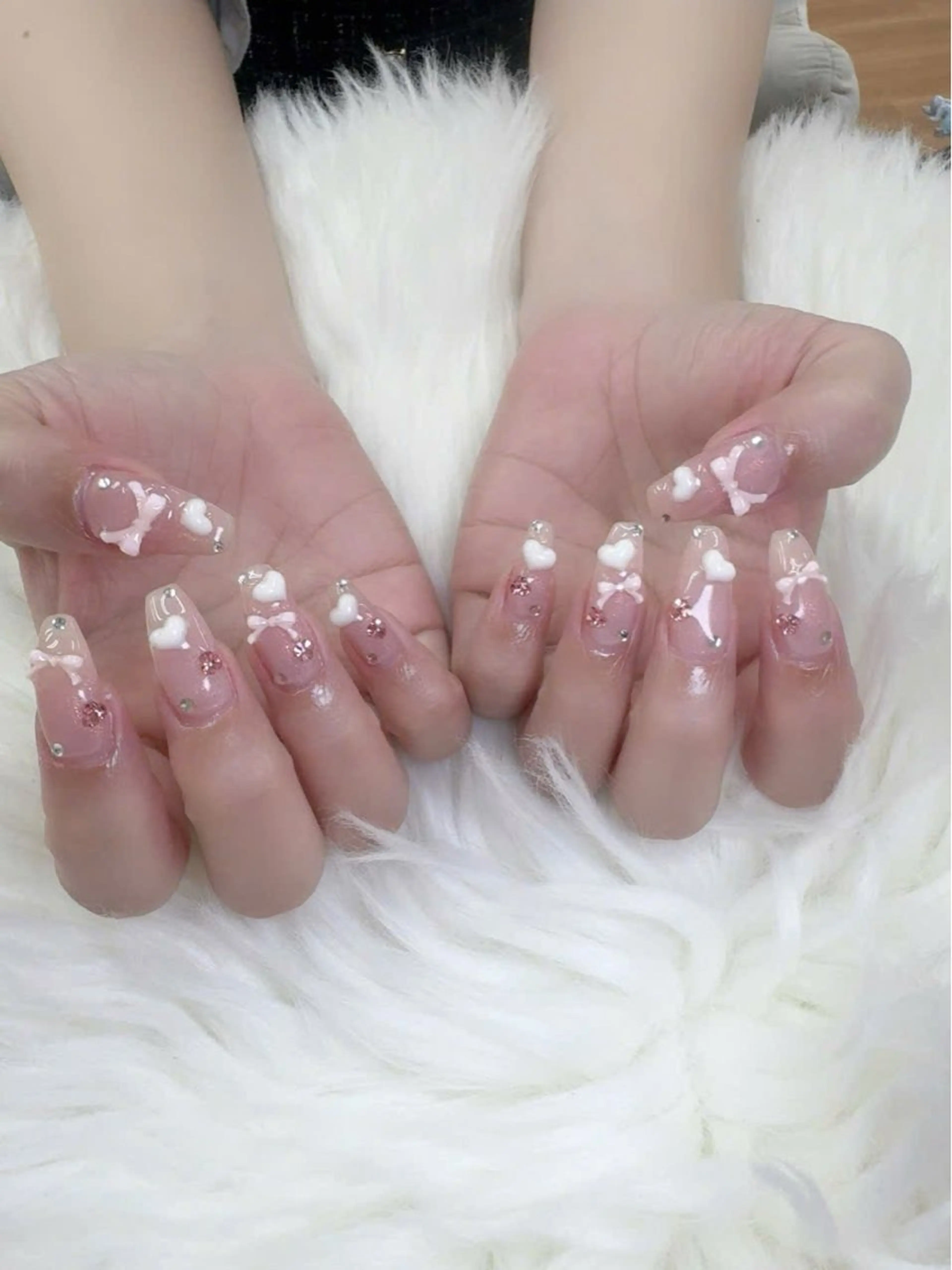 ネイル フレンチネイル グラデーション マグネットネイル ニュアンスネイル オフィスネイル ハンドネイル ハンドケア Hara Nail 【パラジェル使用】のネイルデザイン