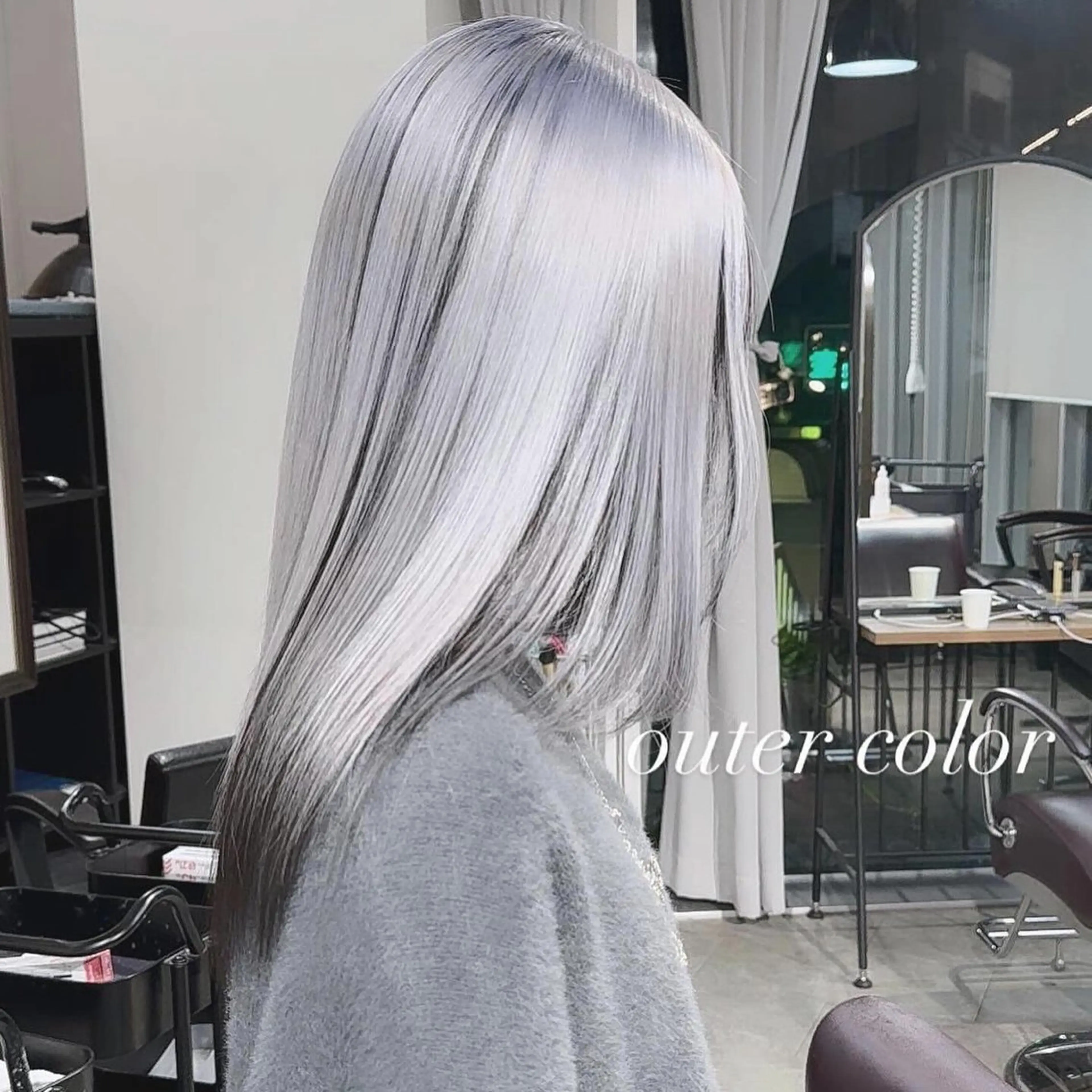 セミロング カラー カット ヘアカラー トリートメント ヘアセット 💜ハイトーン💛 マジカルかいちゃんのヘアスタイル