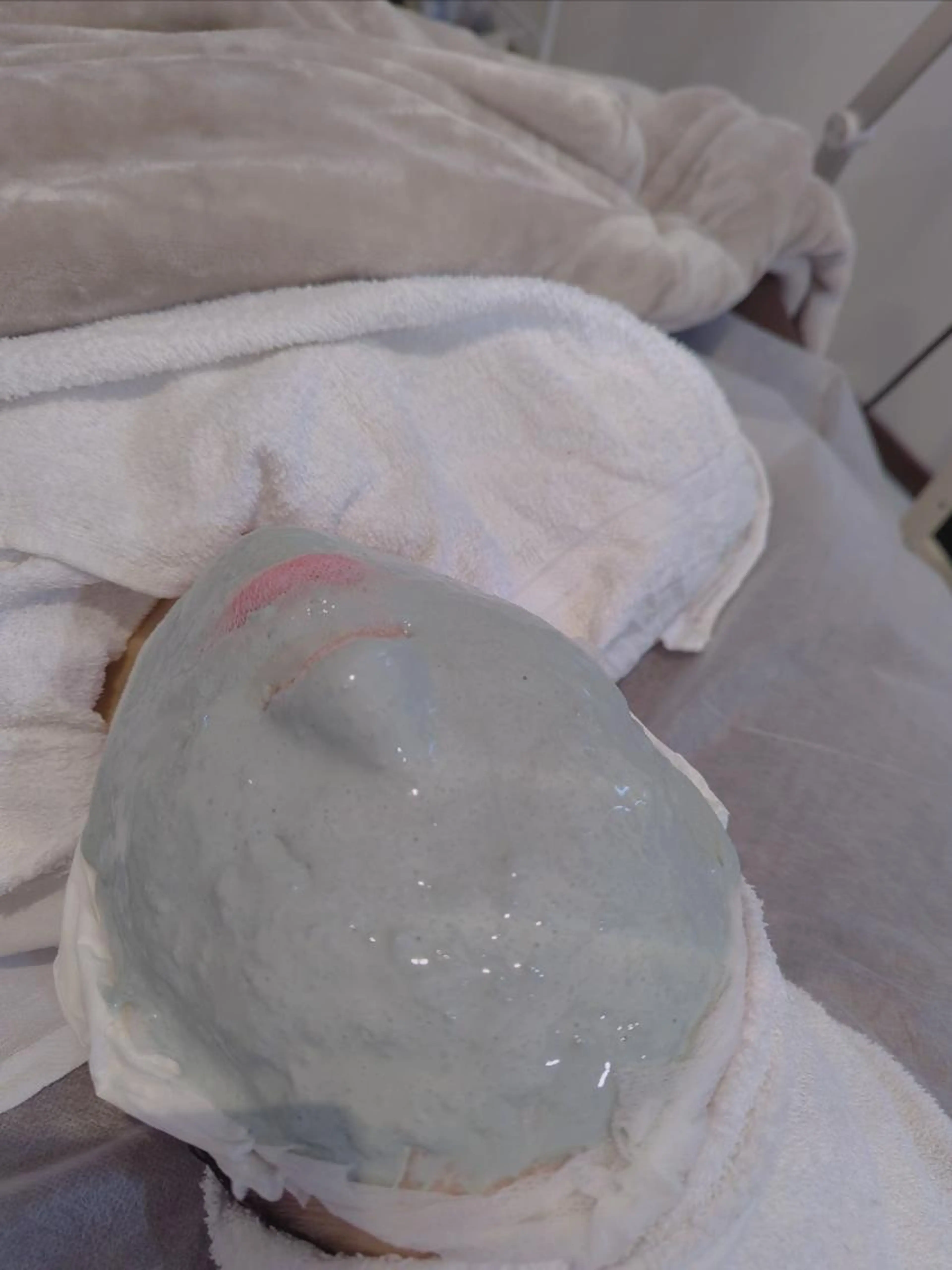 ベーシック（デコルテアリ）の写真