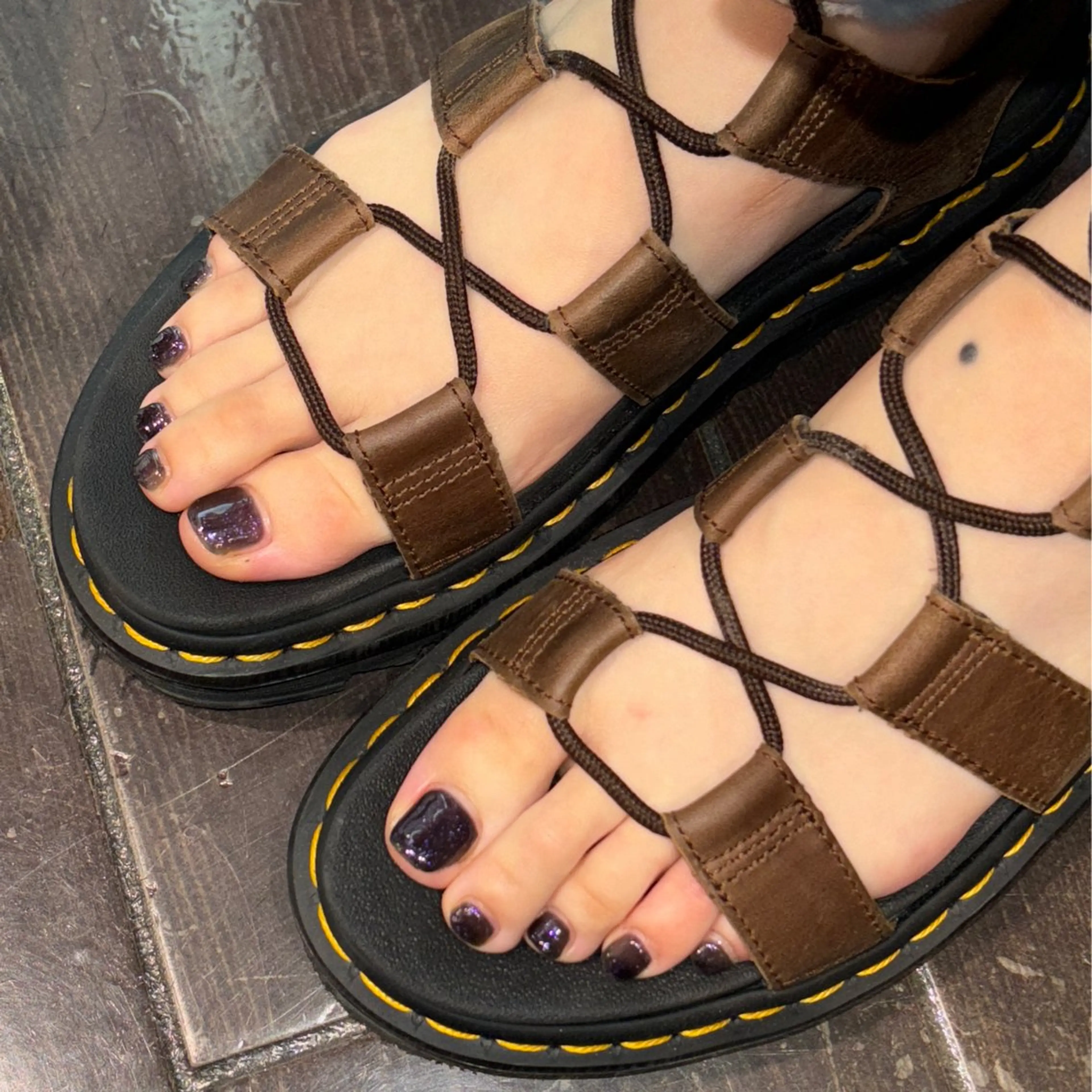 ネイル ブルー ブラウン ジェルネイル ワンカラーネイル パラジェル 艶カラー♡/eye / mai🪐🪄のヘアスタイル