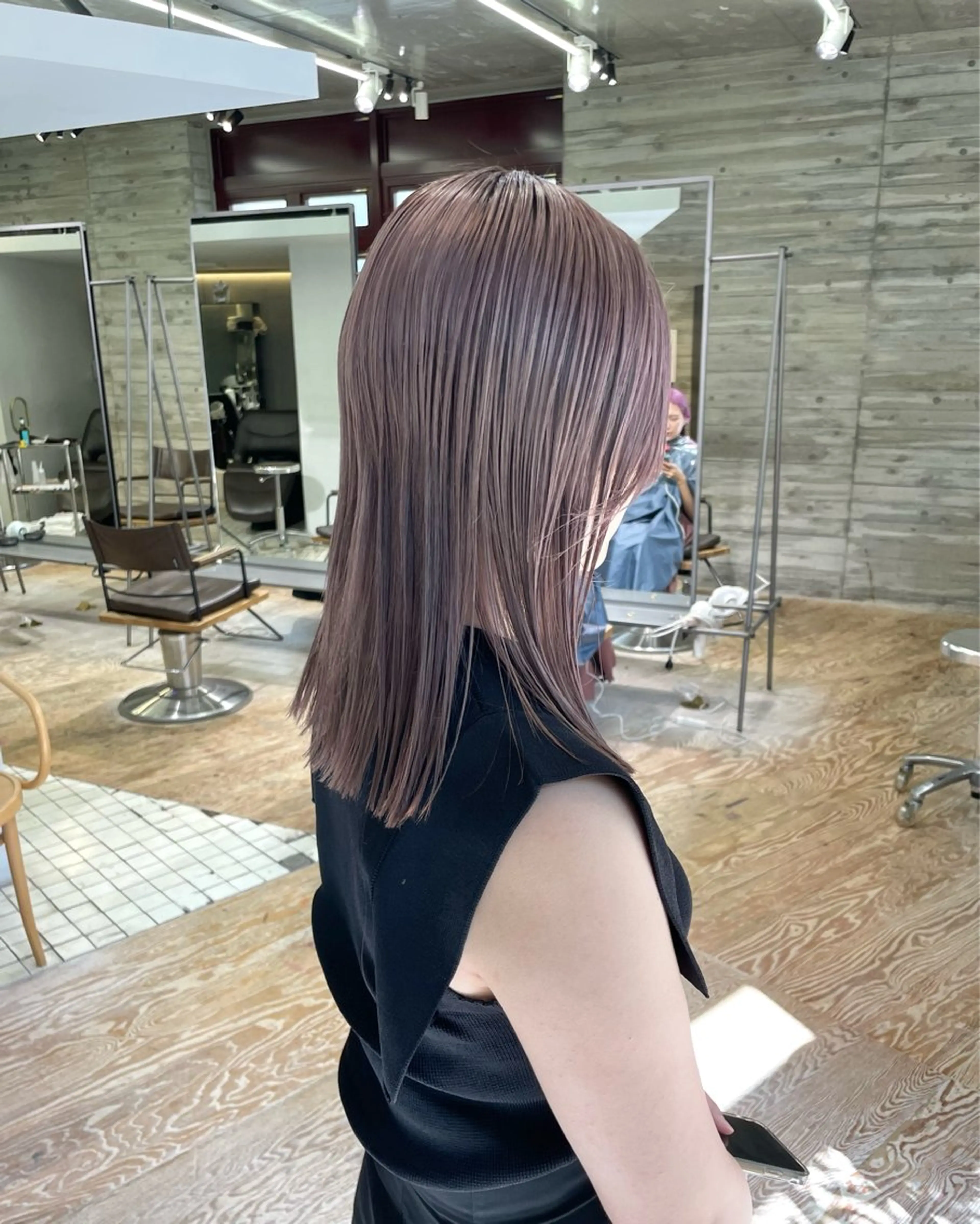 ミディアム ヘアカラー 抜きっぱなしブロンド ササキカズマのヘアスタイル