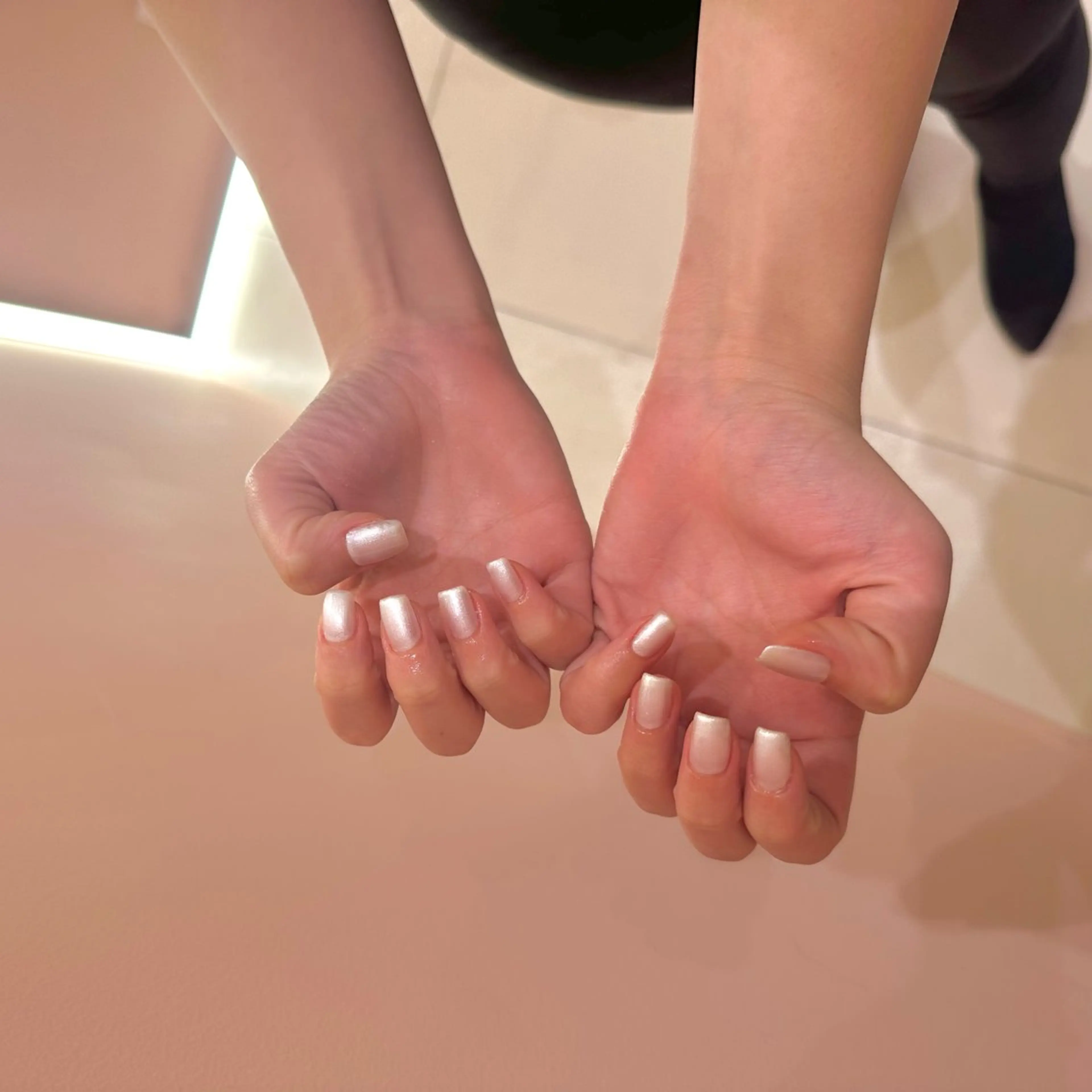 ネイル ワンカラーネイル ホワイト She Nail studio原宿店所属・akari原宿 プライベートサロンのネイルデザイン